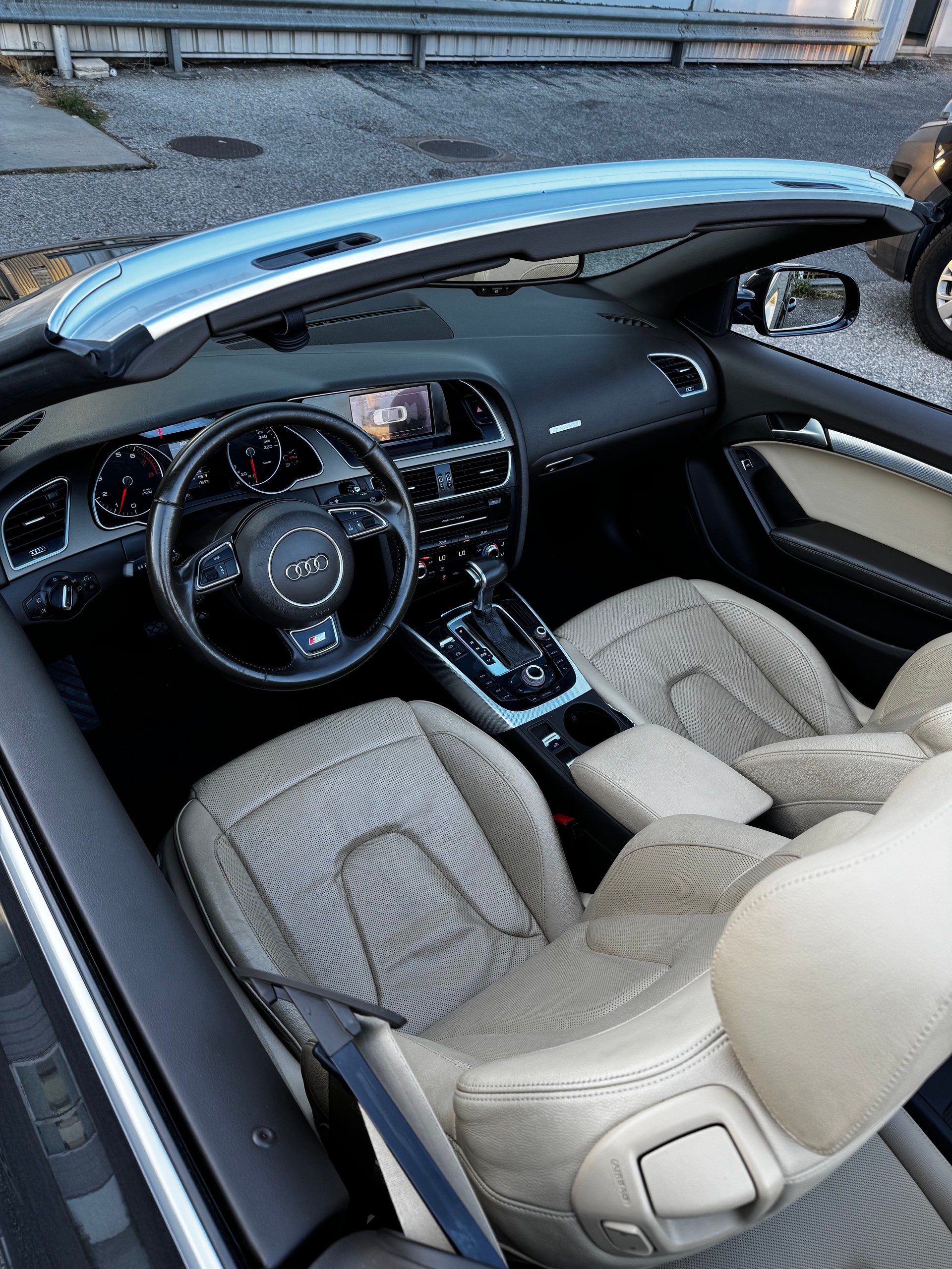 AUDI A5 Cabriolet 2.0 TFSI quattro S-tronic-image-7