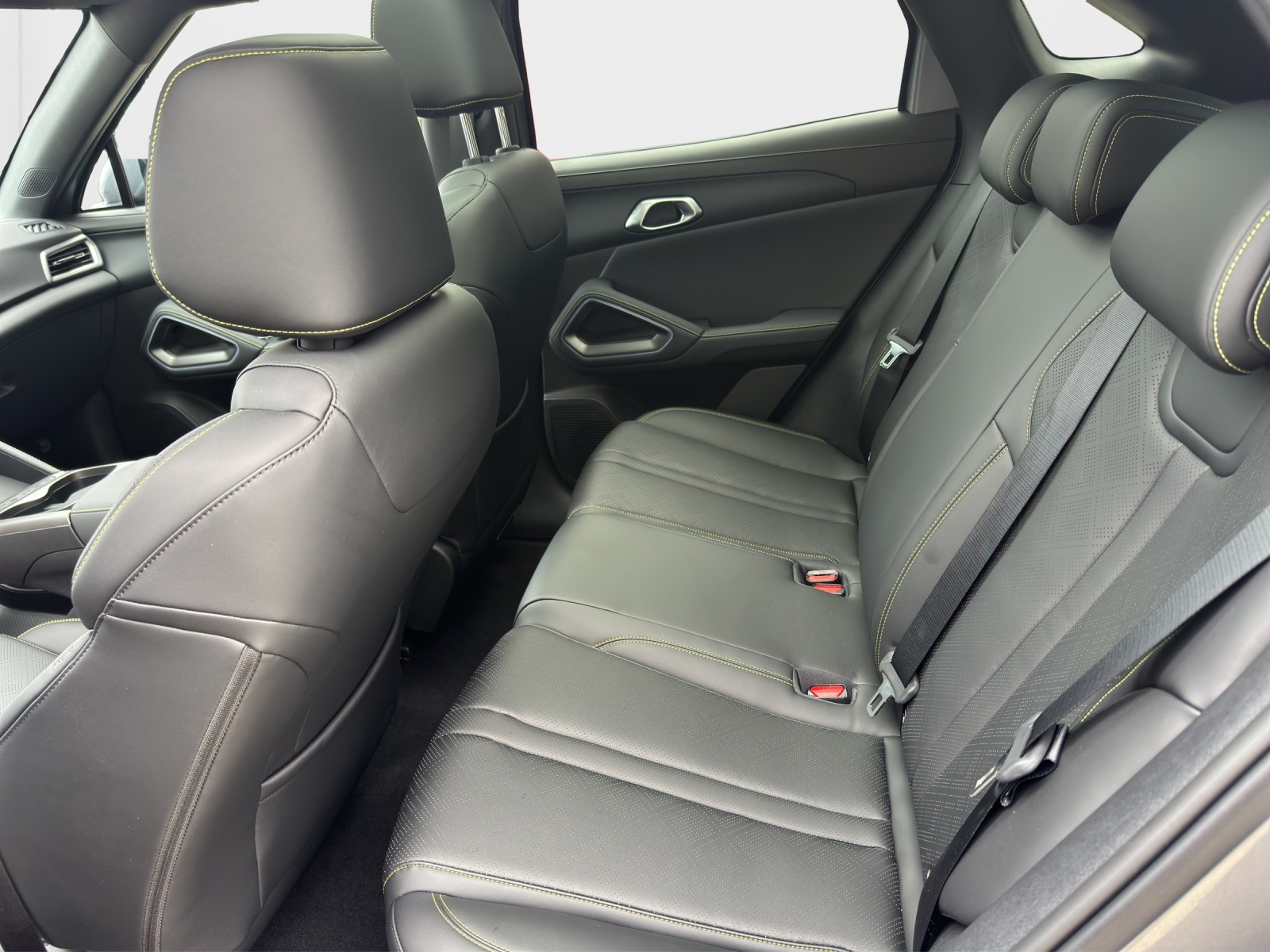 BYD Atto 2 DM-i Boost-image-18