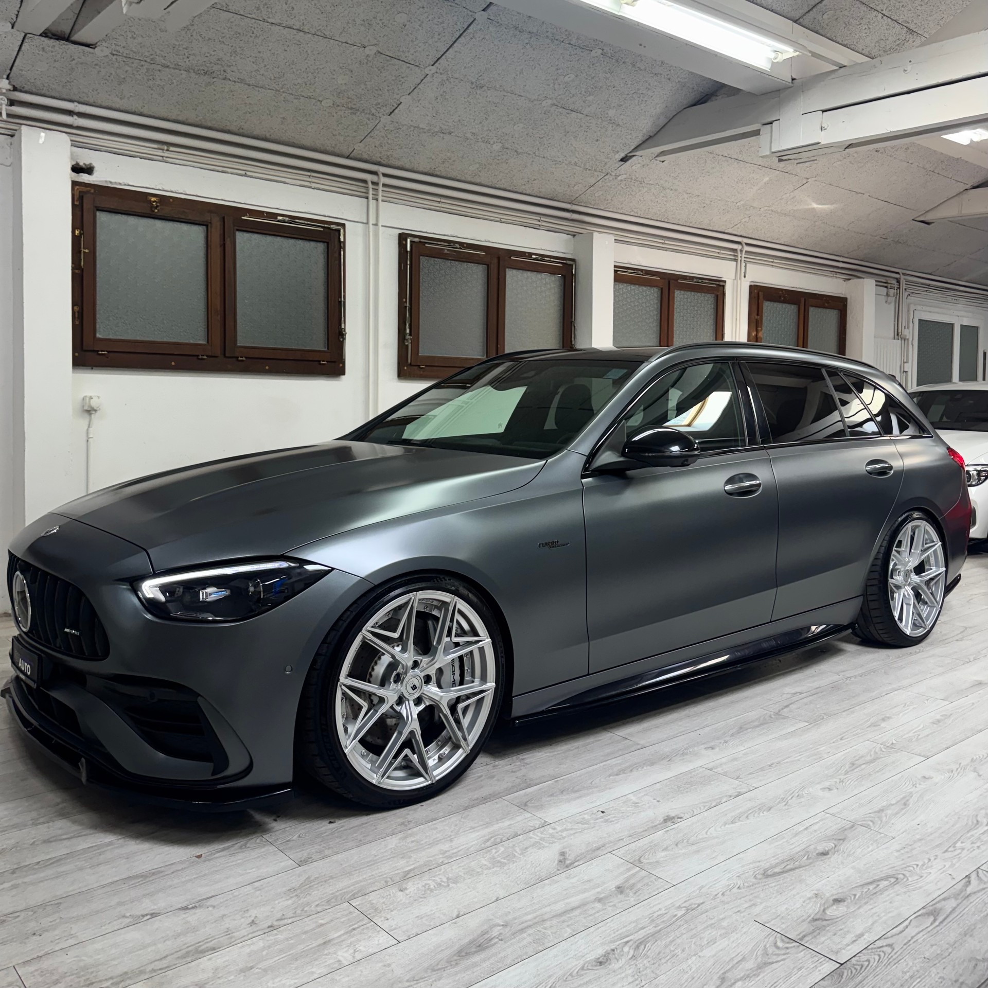 MERCEDES-BENZ C 43 T AMG 4Matic-image-0