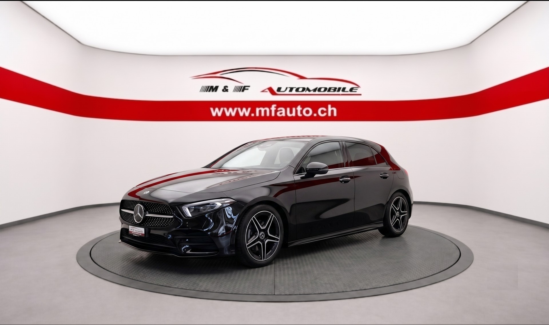 MERCEDES-BENZ A 180 AMG Line-image-1