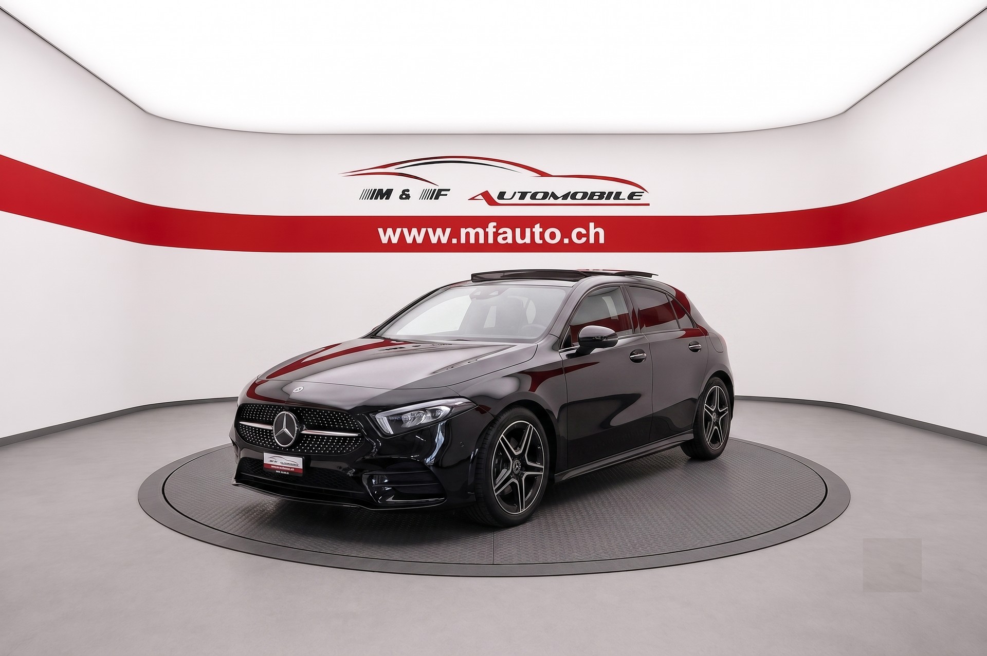 MERCEDES-BENZ A 180 AMG Line-image-0