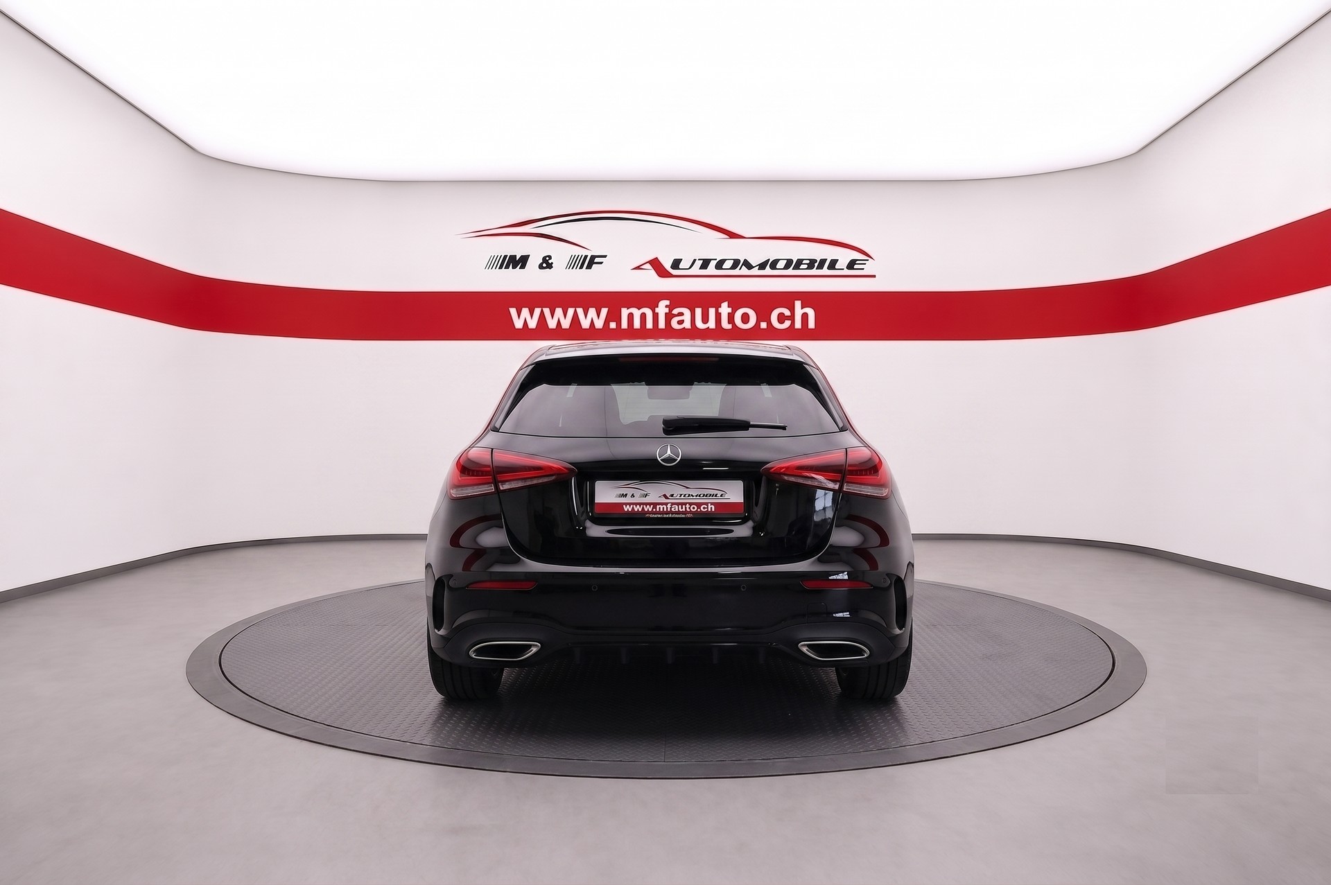 MERCEDES-BENZ A 180 AMG Line-image-5