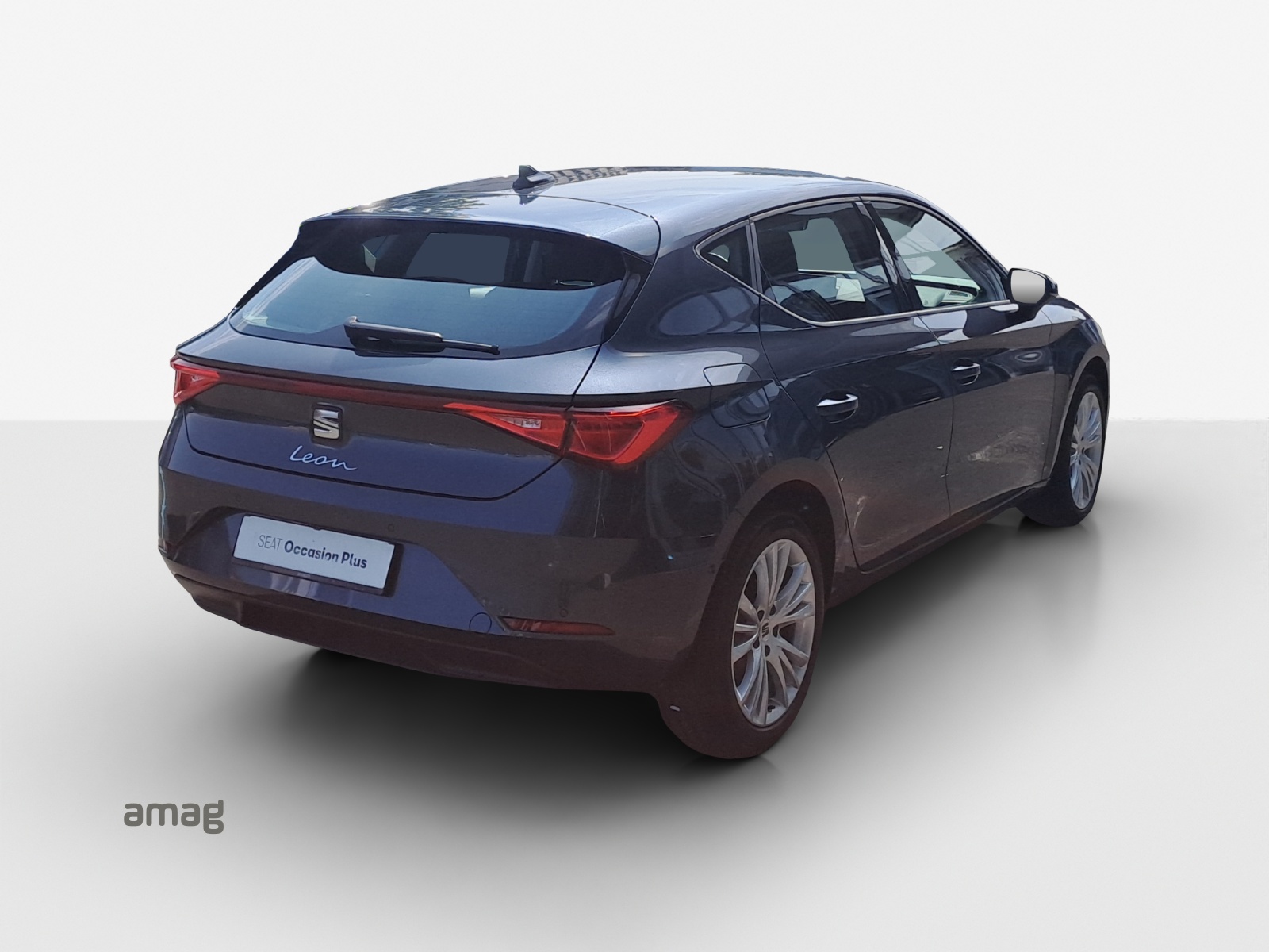 SEAT Leon 1.5 eTSI mHEV DSG Style-image-4