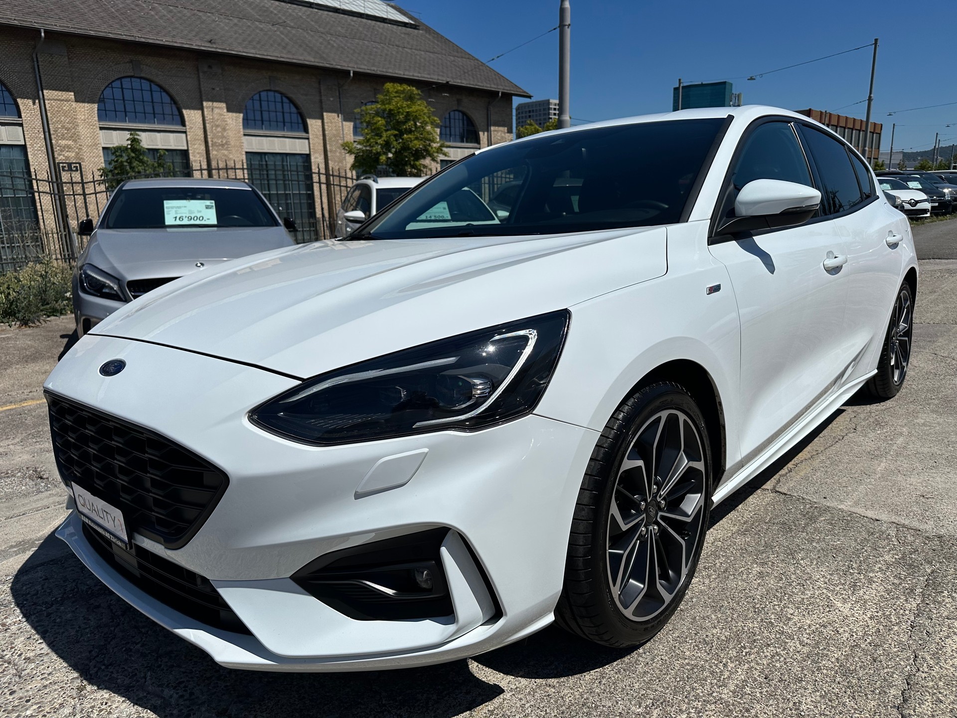 FORD Focus 1.0 SCTi ST Line Automatic-image-0