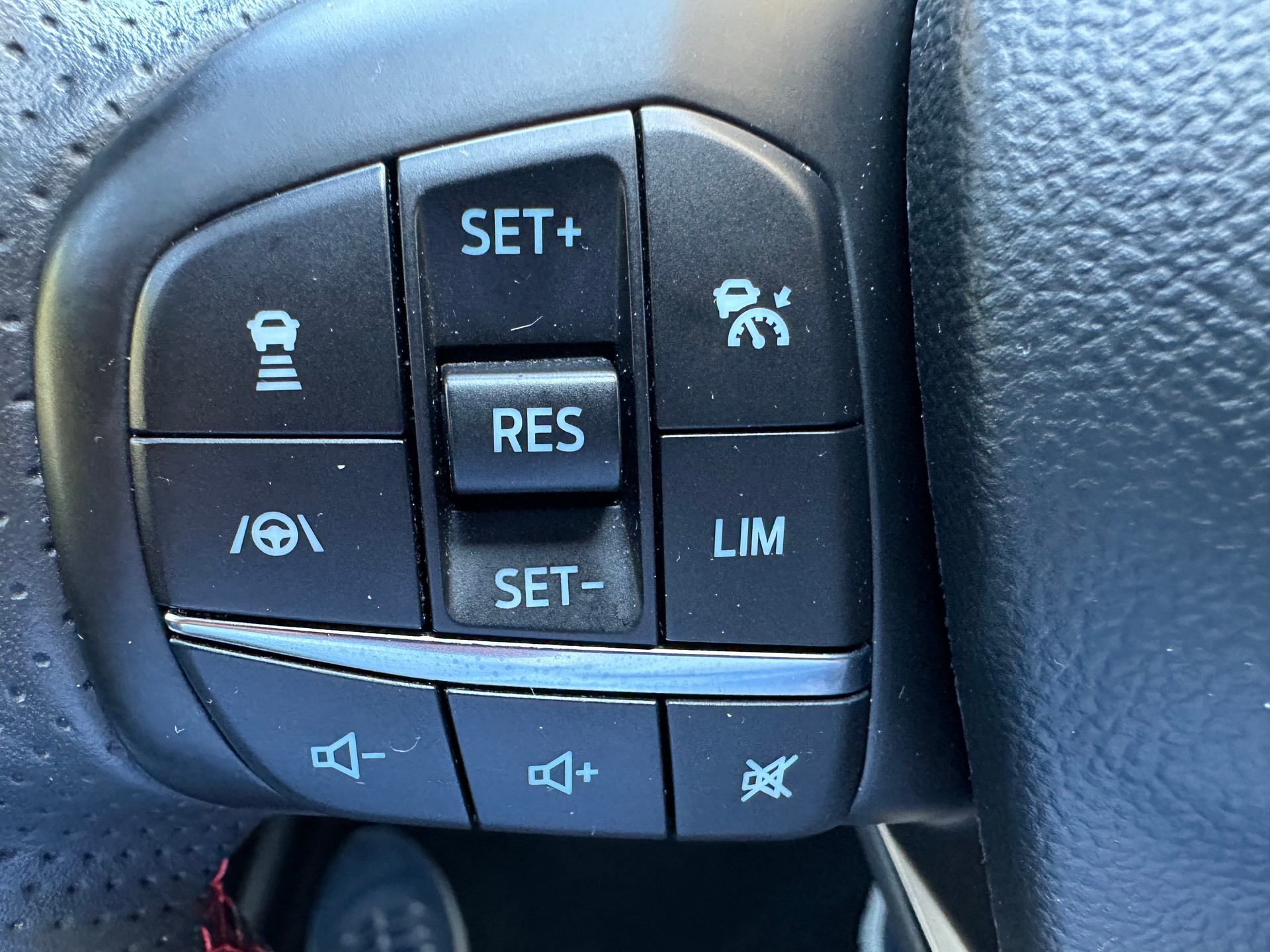 FORD Focus 1.0 SCTi ST Line Automatic-image-20