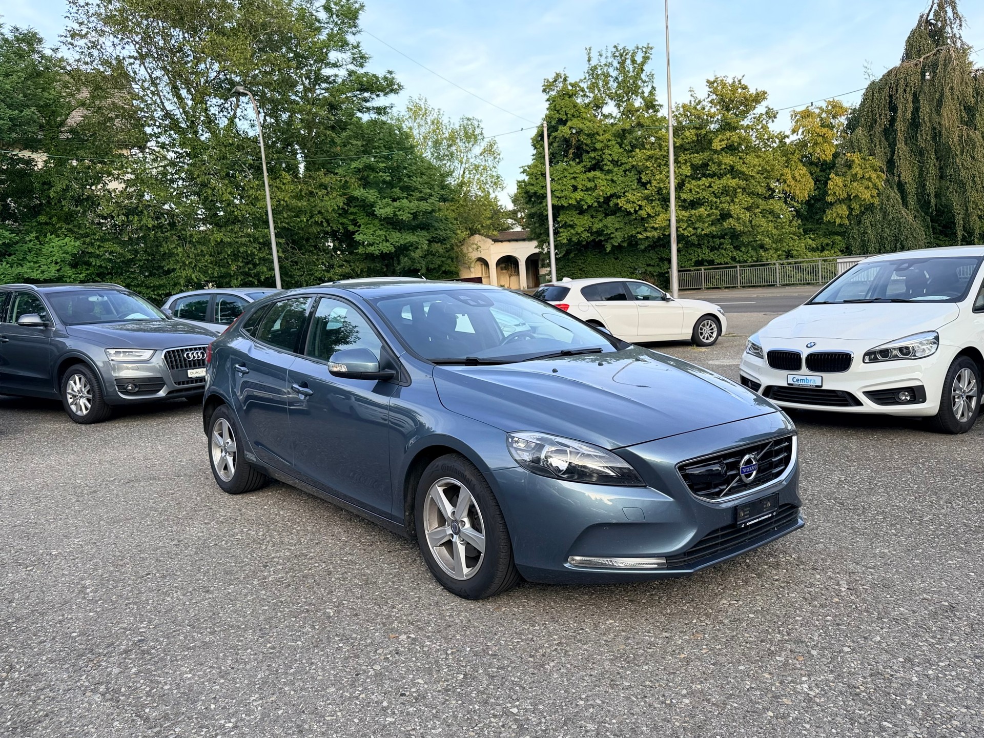 VOLVO V40 D2 Kinetic