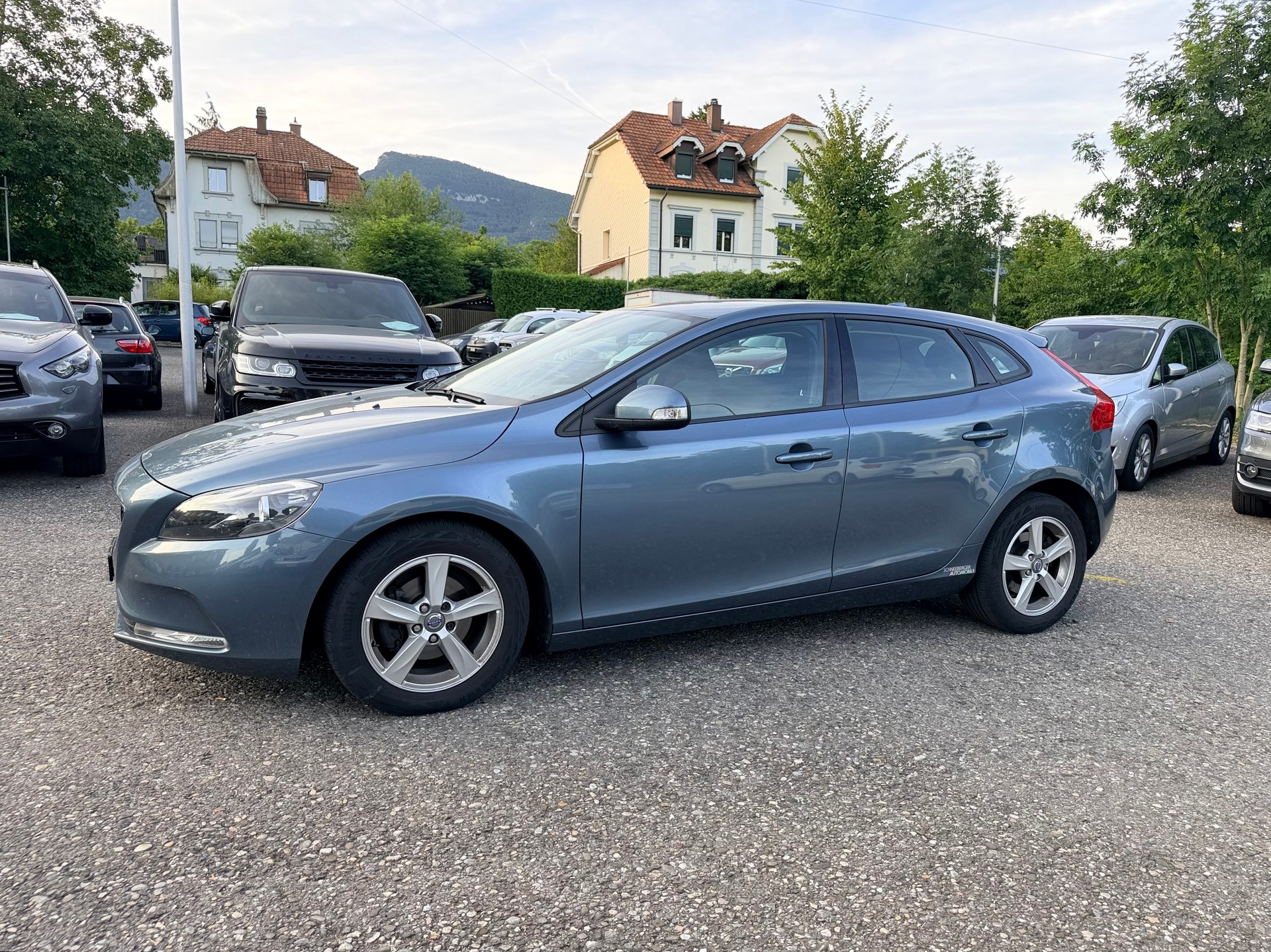 VOLVO V40 D2 Kinetic-showroom-element-3