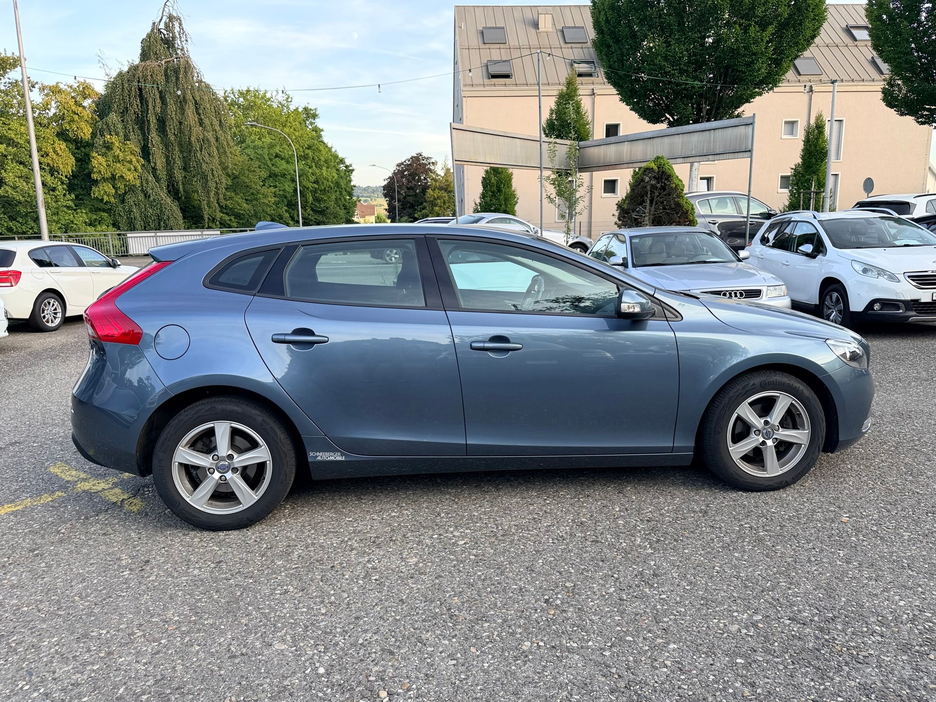 VOLVO V40 D2 Kinetic-image-7