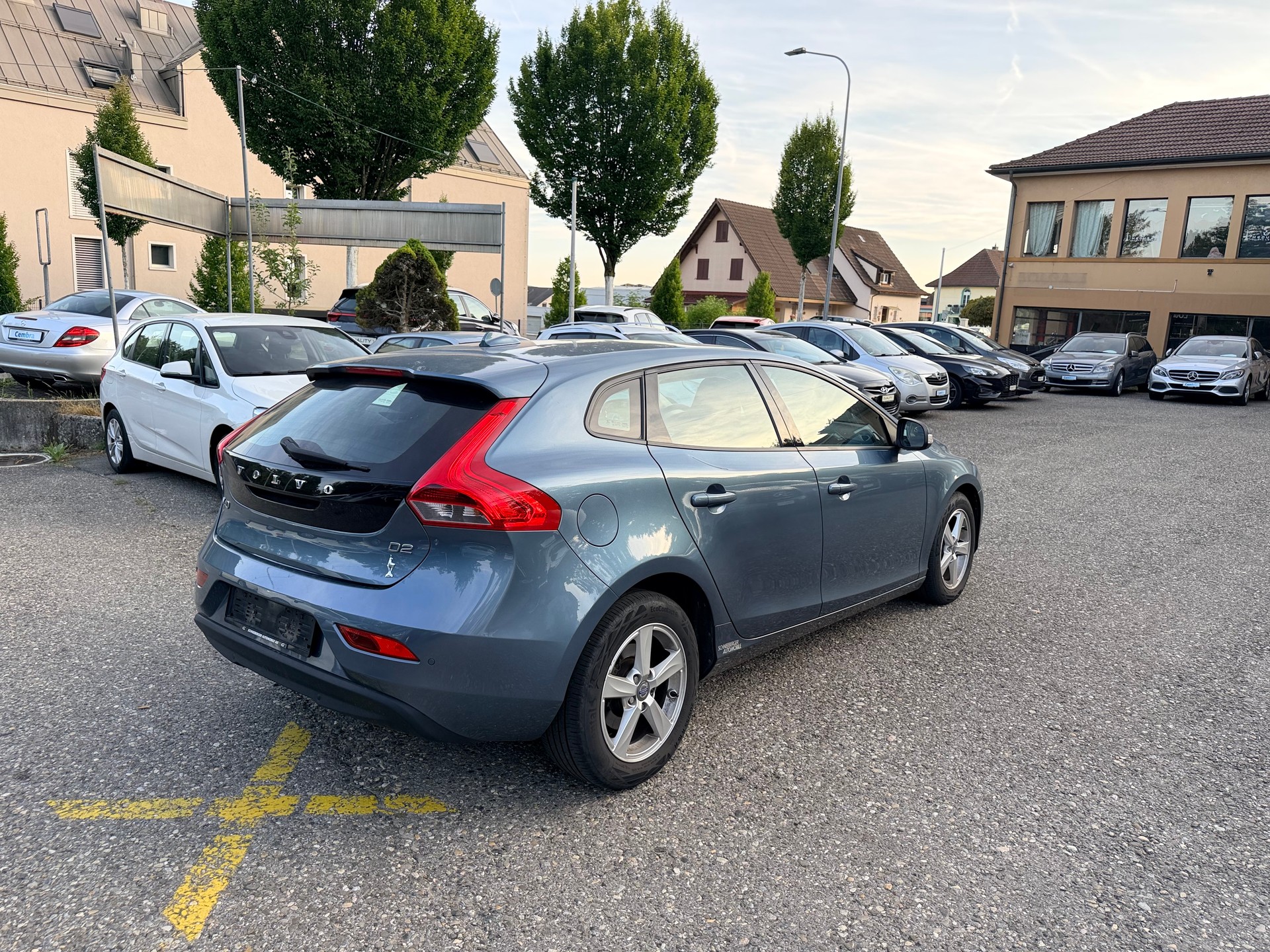 VOLVO V40 D2 Kinetic-image-11