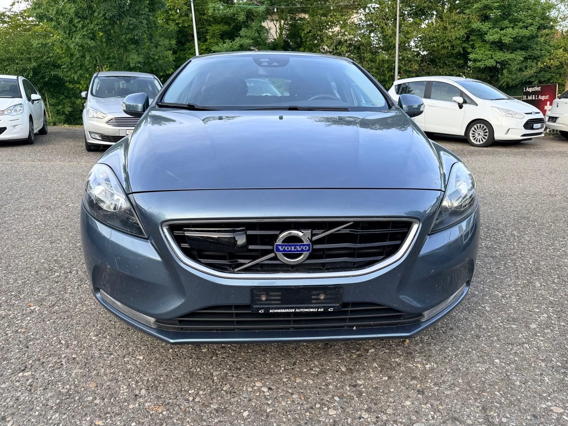 VOLVO V40 D2 Kinetic-showroom-element-1