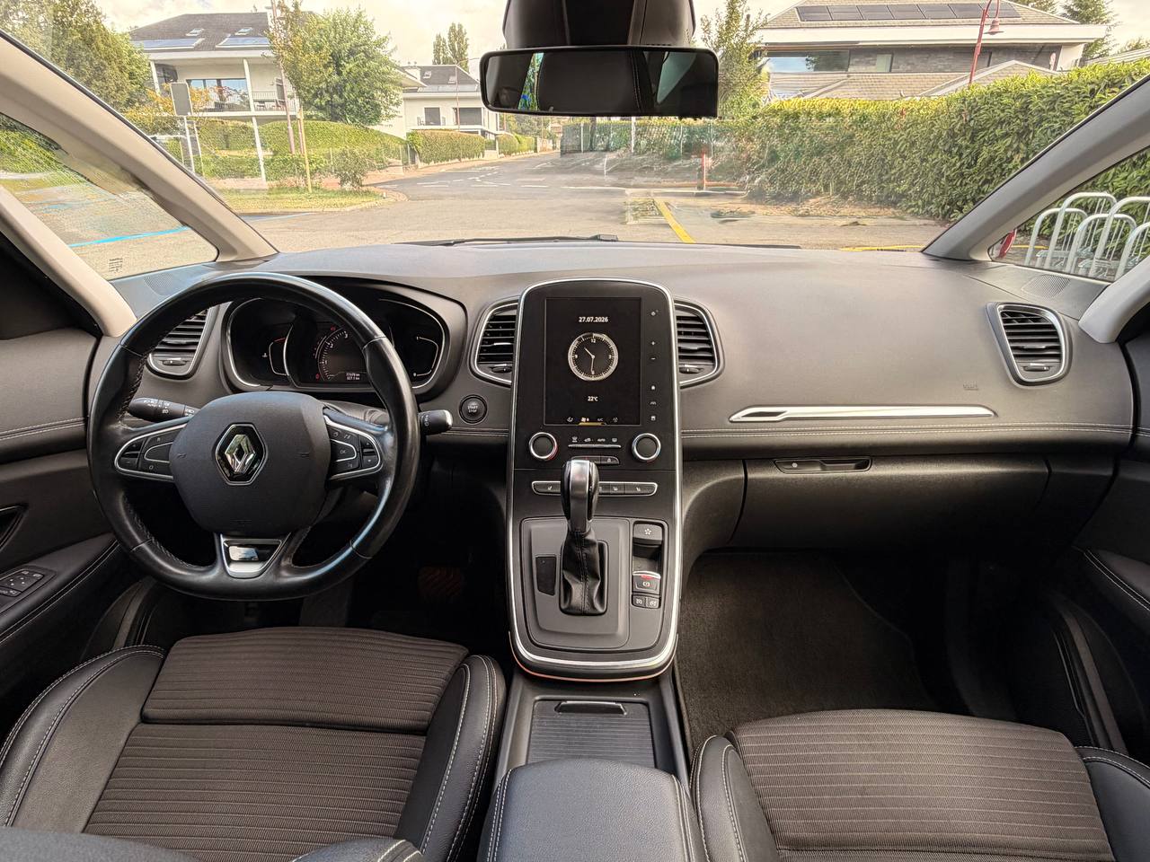 RENAULT Scénic 1.3 16V Turbo Intens EDC-image-10
