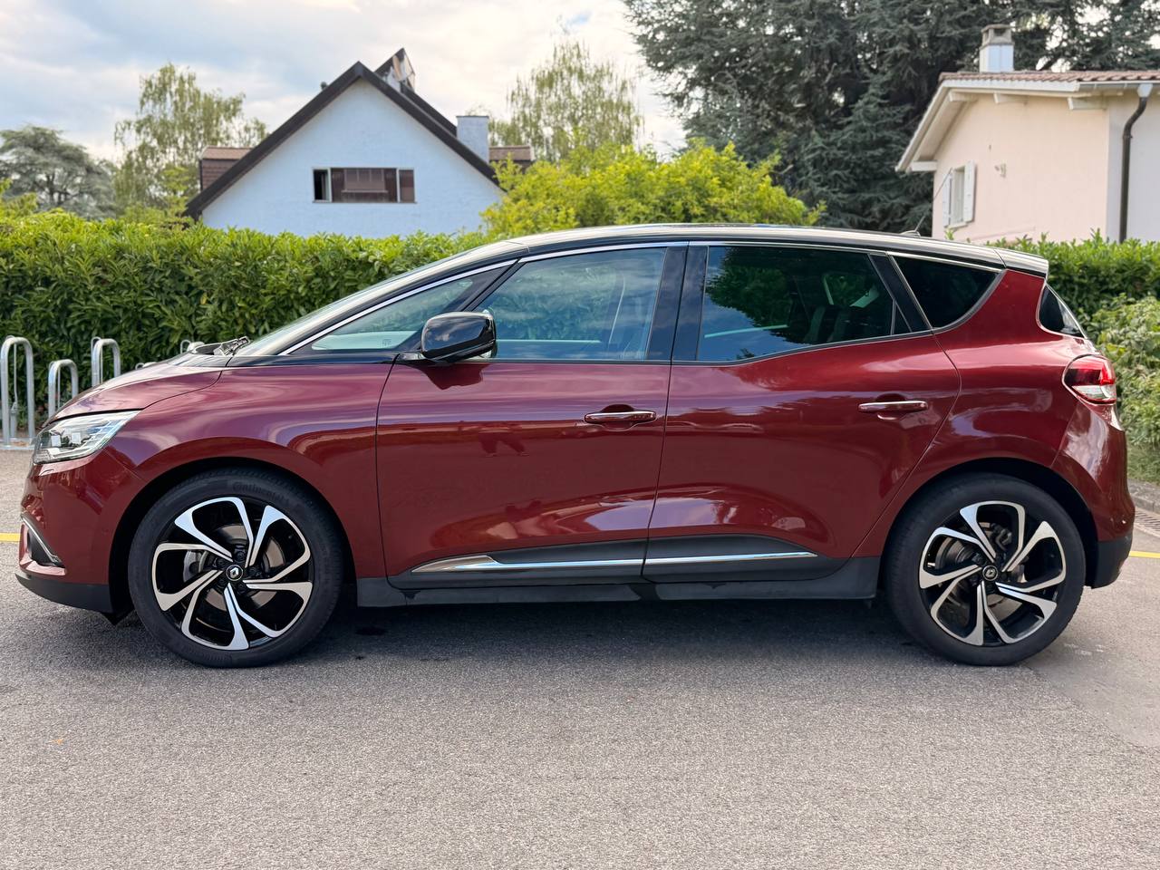 RENAULT Scénic 1.3 16V Turbo Intens EDC-image-2