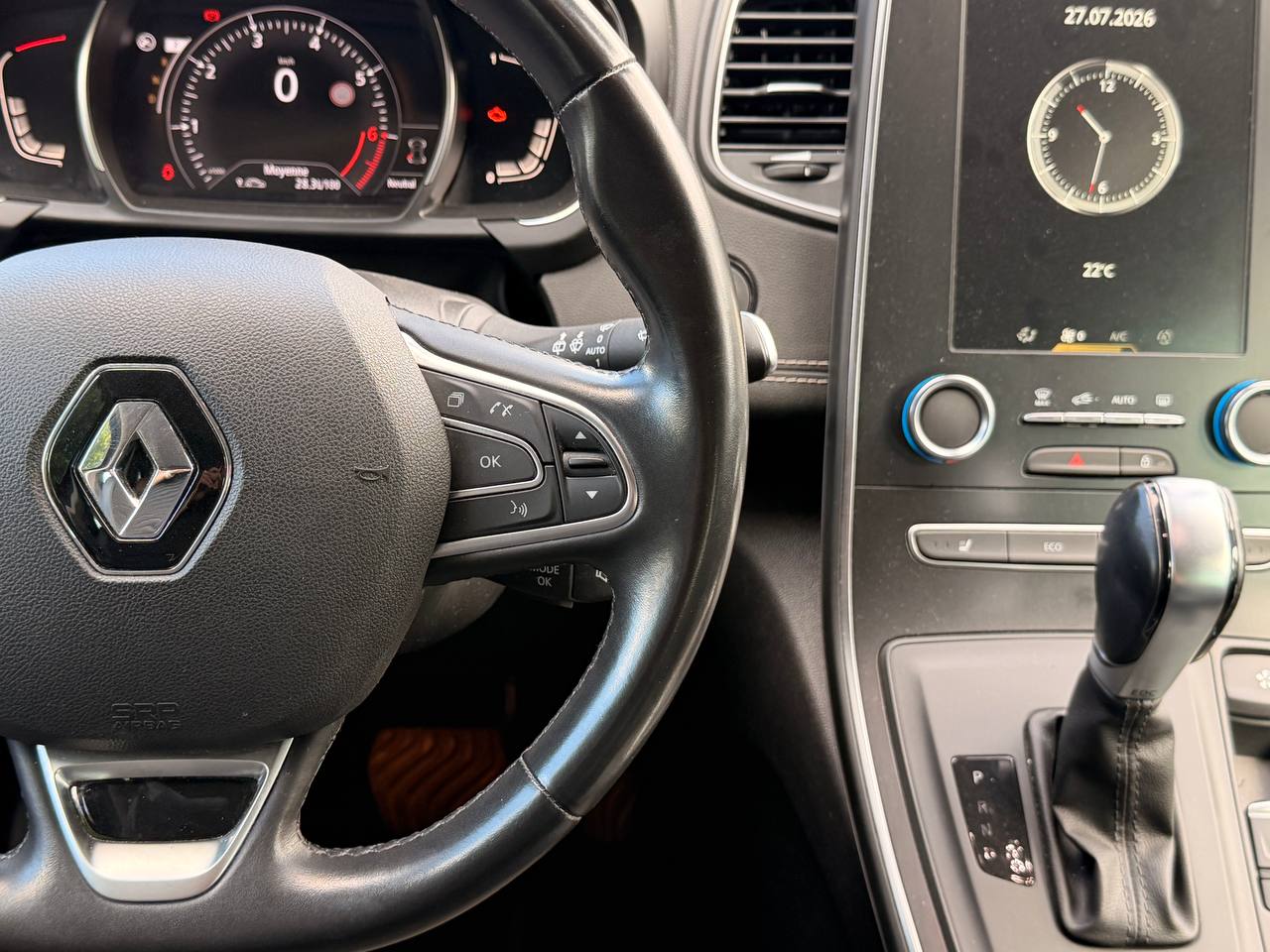 RENAULT Scénic 1.3 16V Turbo Intens EDC-image-14