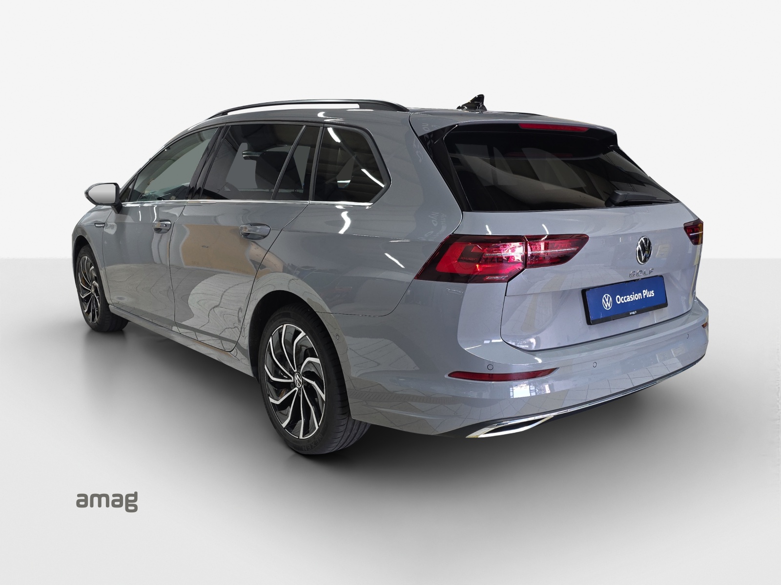 VW Golf Variant 2.0 TSI Style DSG-image-2