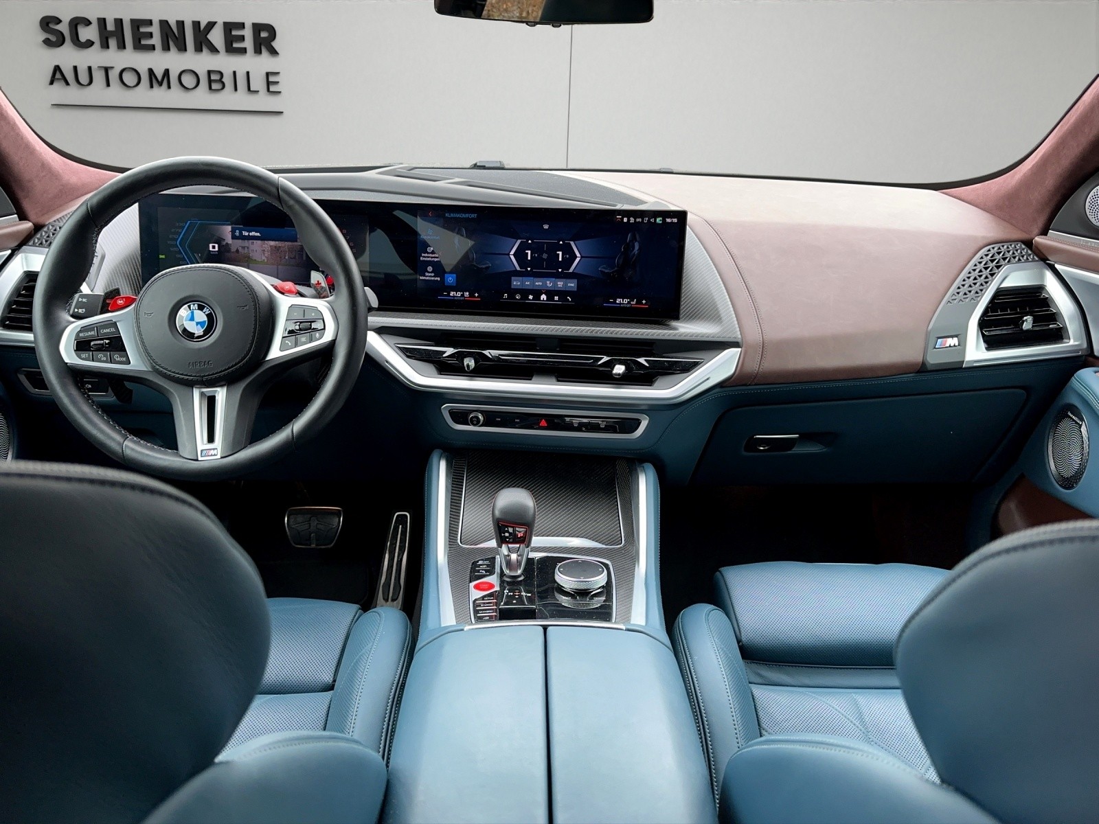 BMW XM xDrive 50e PHEV Steptronic-image-14