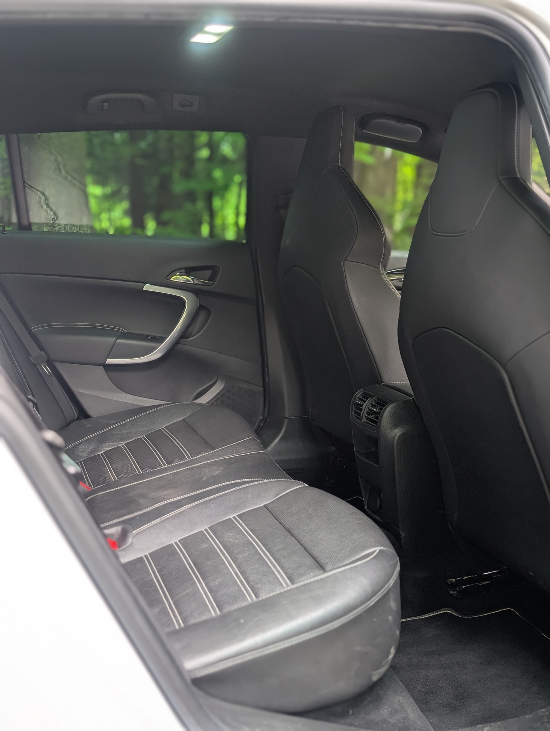 OPEL Sports Tourer 2.8 Turbo OPC 4WD Automatic-image-3