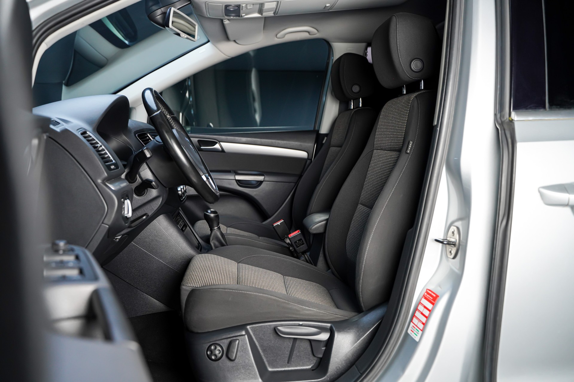 VW Sharan 2.0 TDI BMT Comfortline 4Motion-image-10