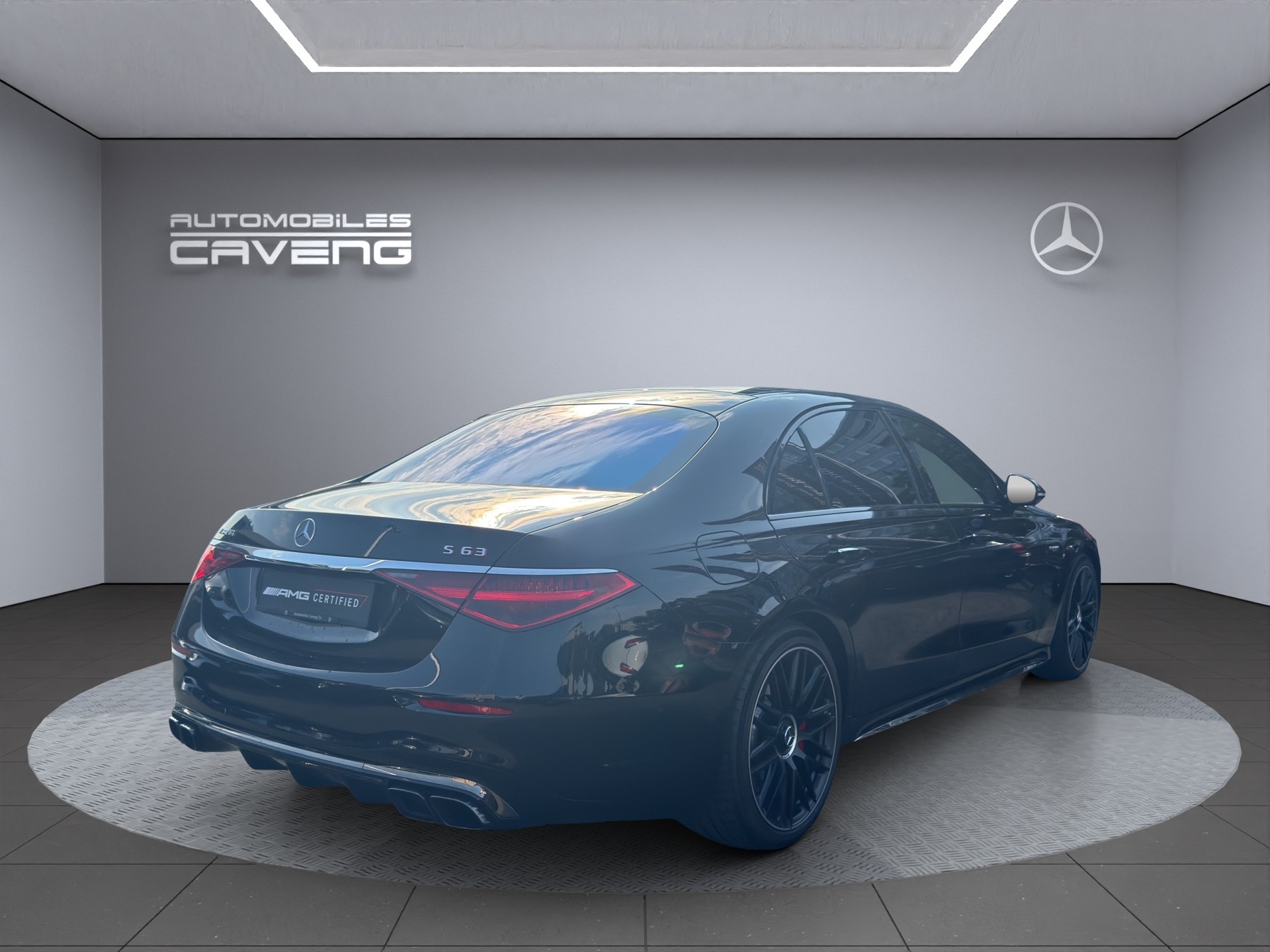 MERCEDES-BENZ S 63 AMG E Performance 4Matic-image-4