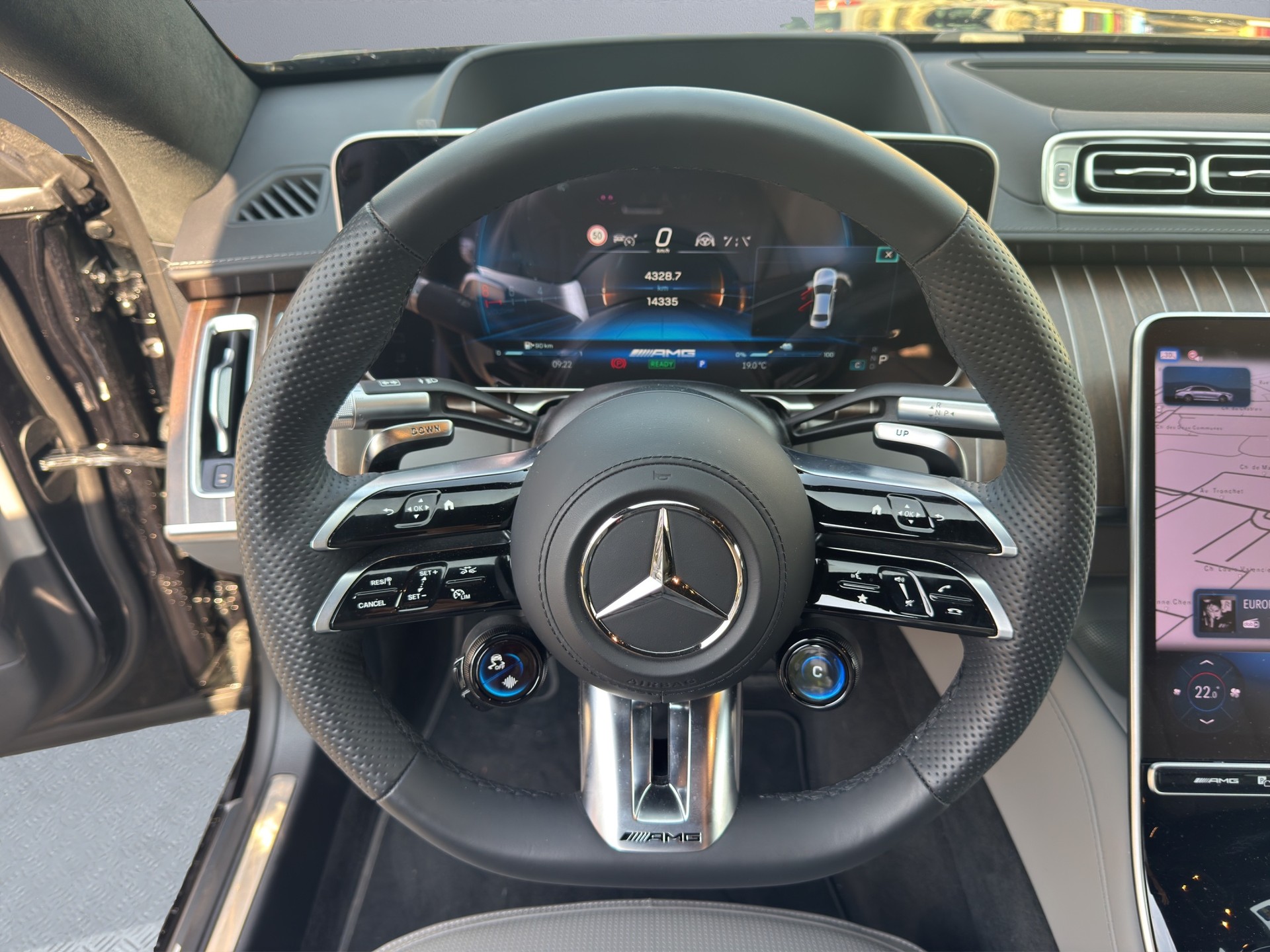 MERCEDES-BENZ S 63 AMG E Performance 4Matic-image-11