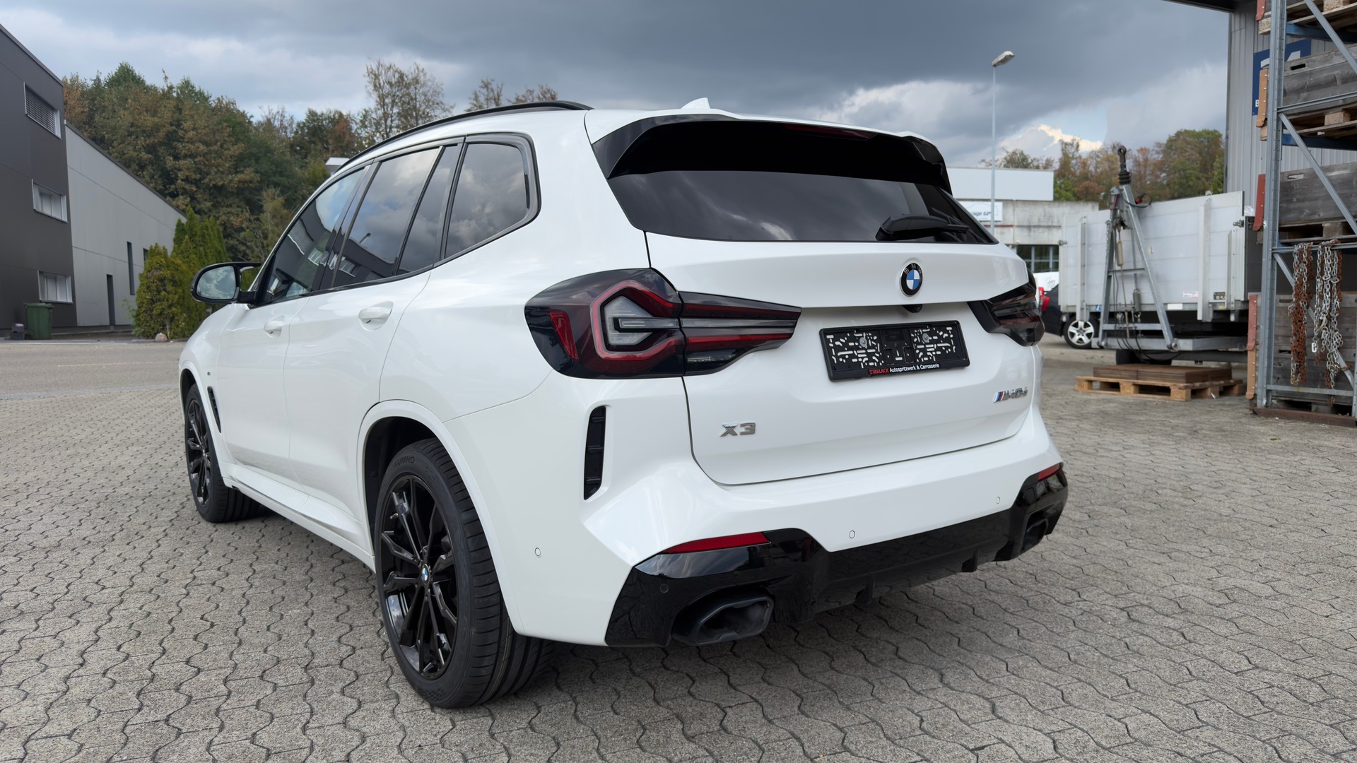 BMW X3 xDrive 48V M40d-showroom-element-2