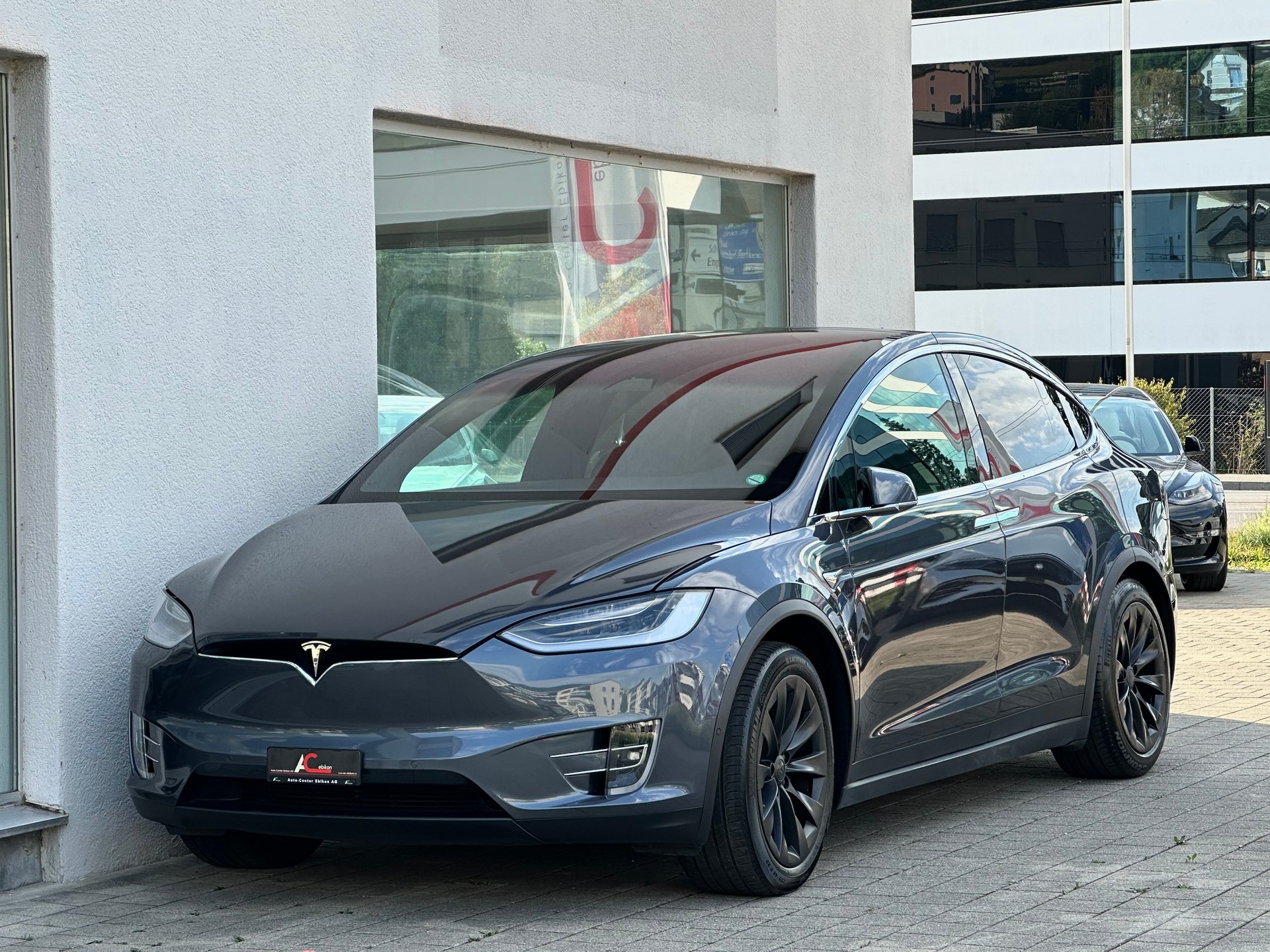 TESLA Model X *RAVEN* Maximale-Reichweite