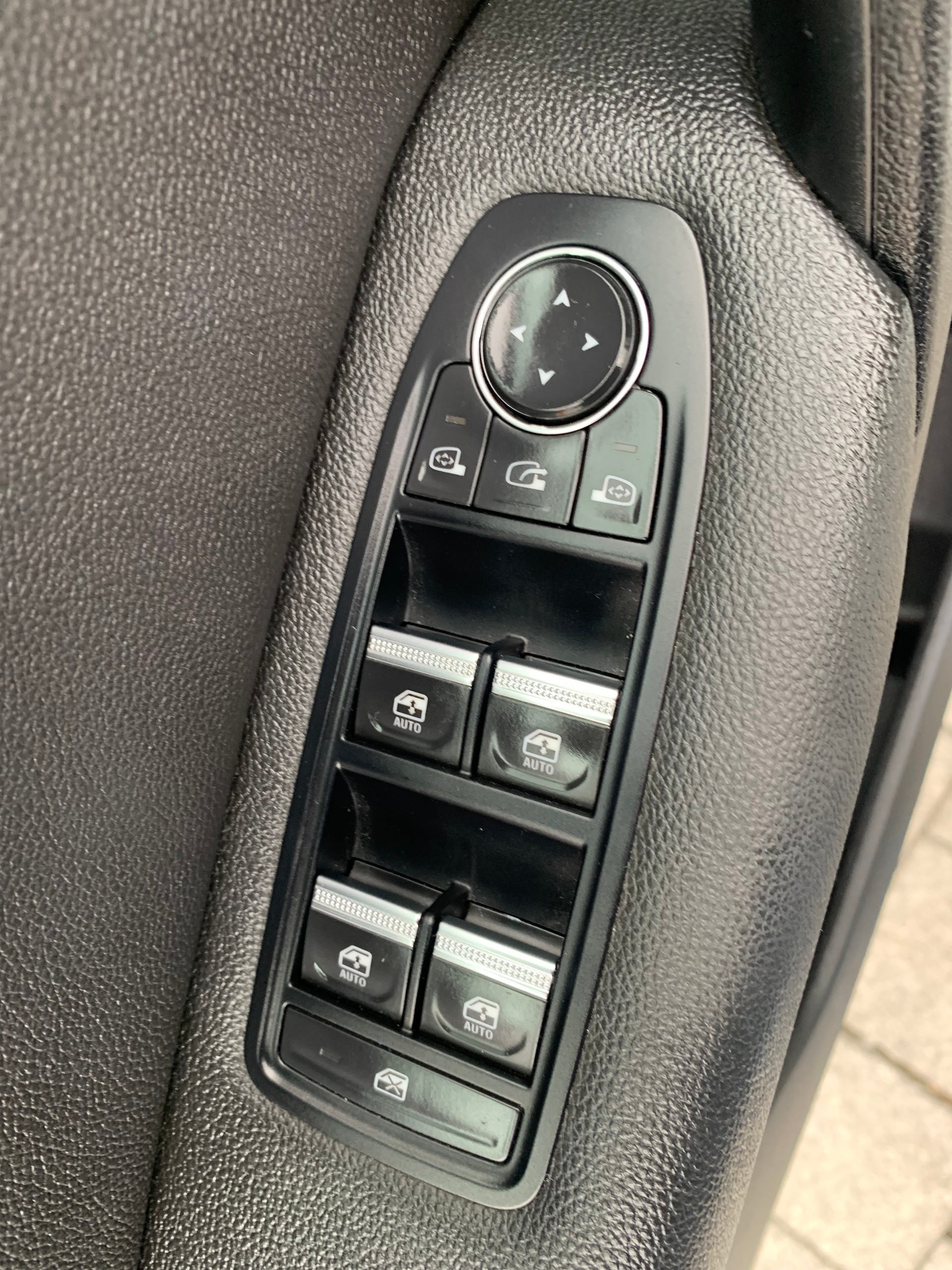 RENAULT Captur 1.3 TCe Edition1 EDC-image-13