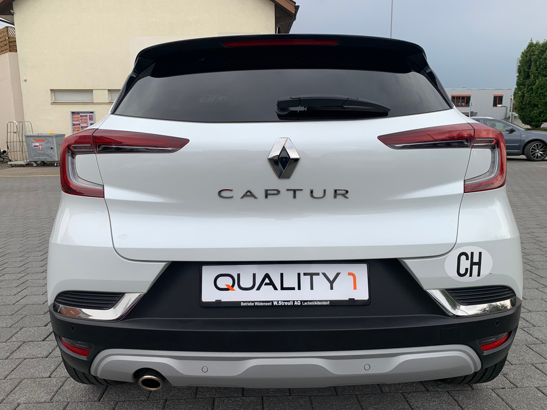 RENAULT Captur 1.3 TCe Edition1 EDC-image-5