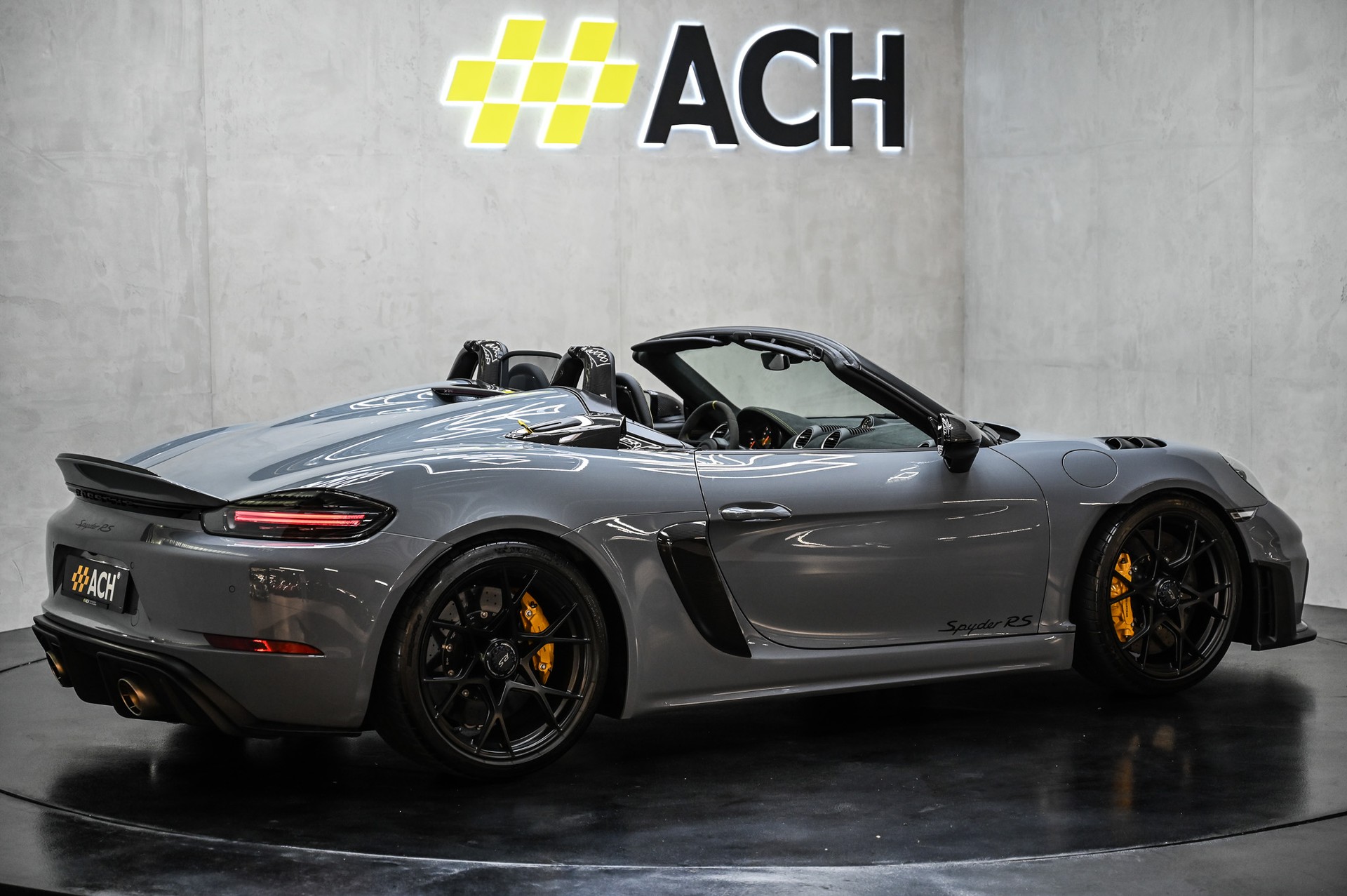 PORSCHE 718 Spyder RS PDK-image-12