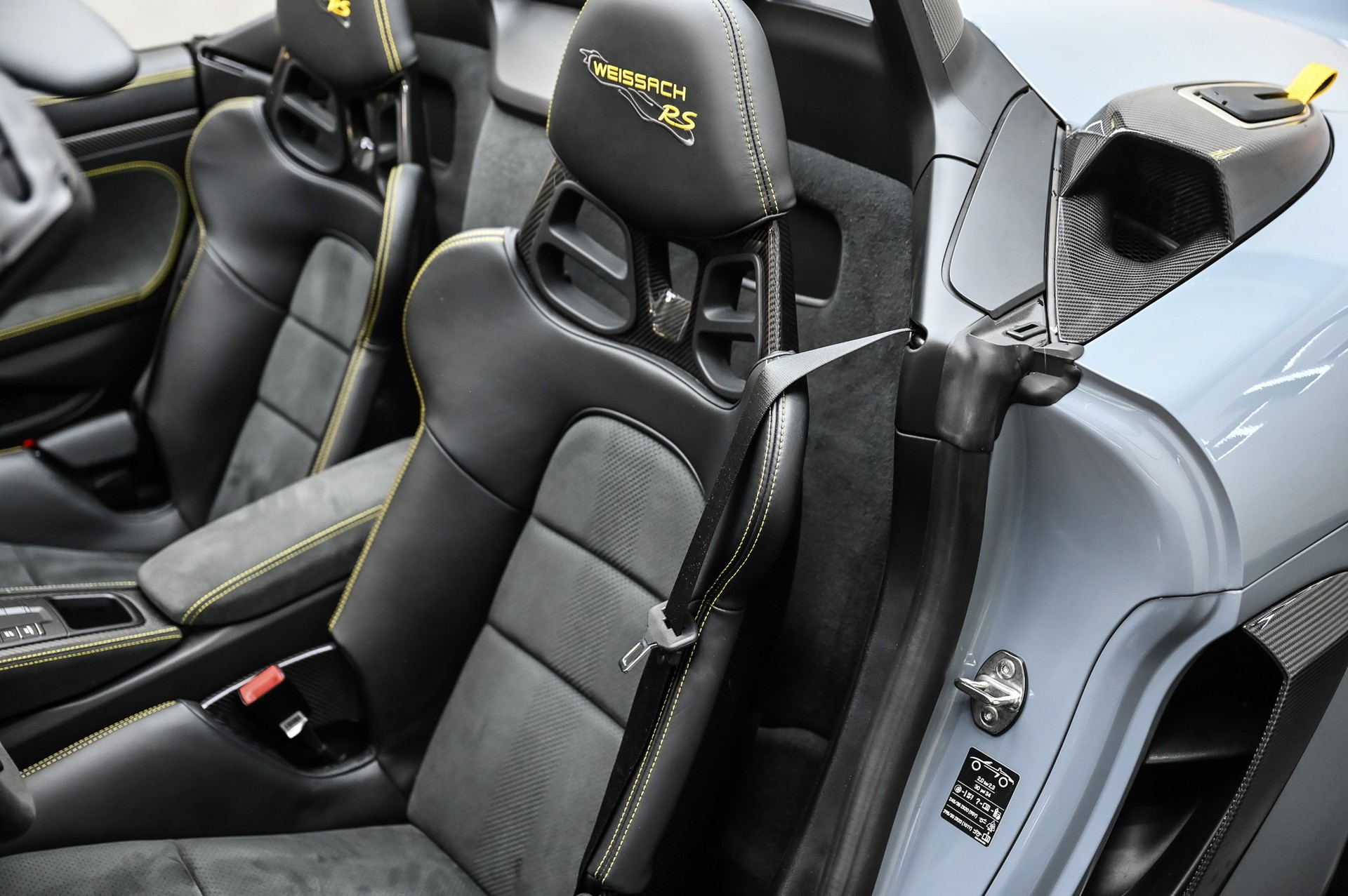 PORSCHE 718 Spyder RS PDK-image-31