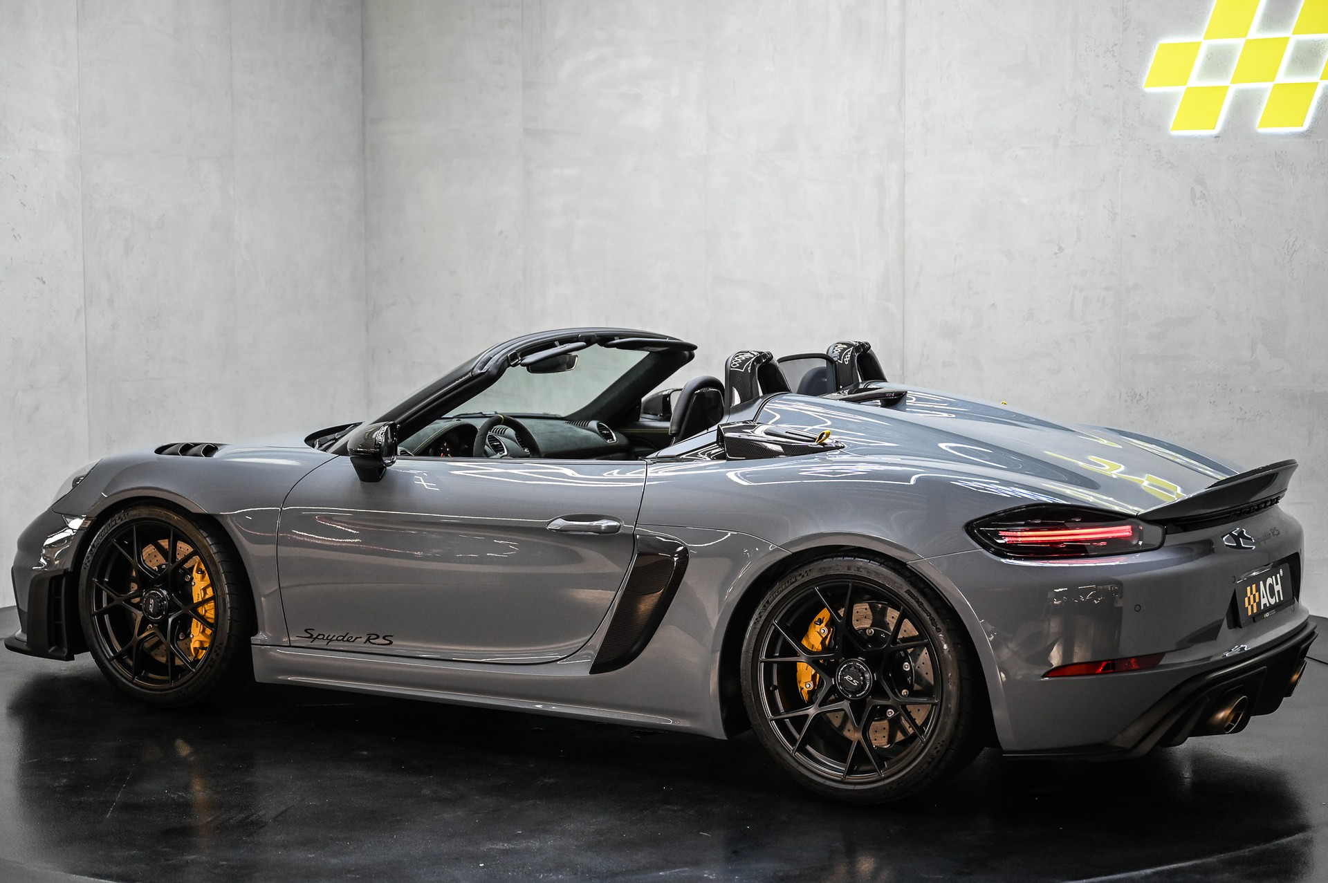 PORSCHE 718 Spyder RS PDK-image-8