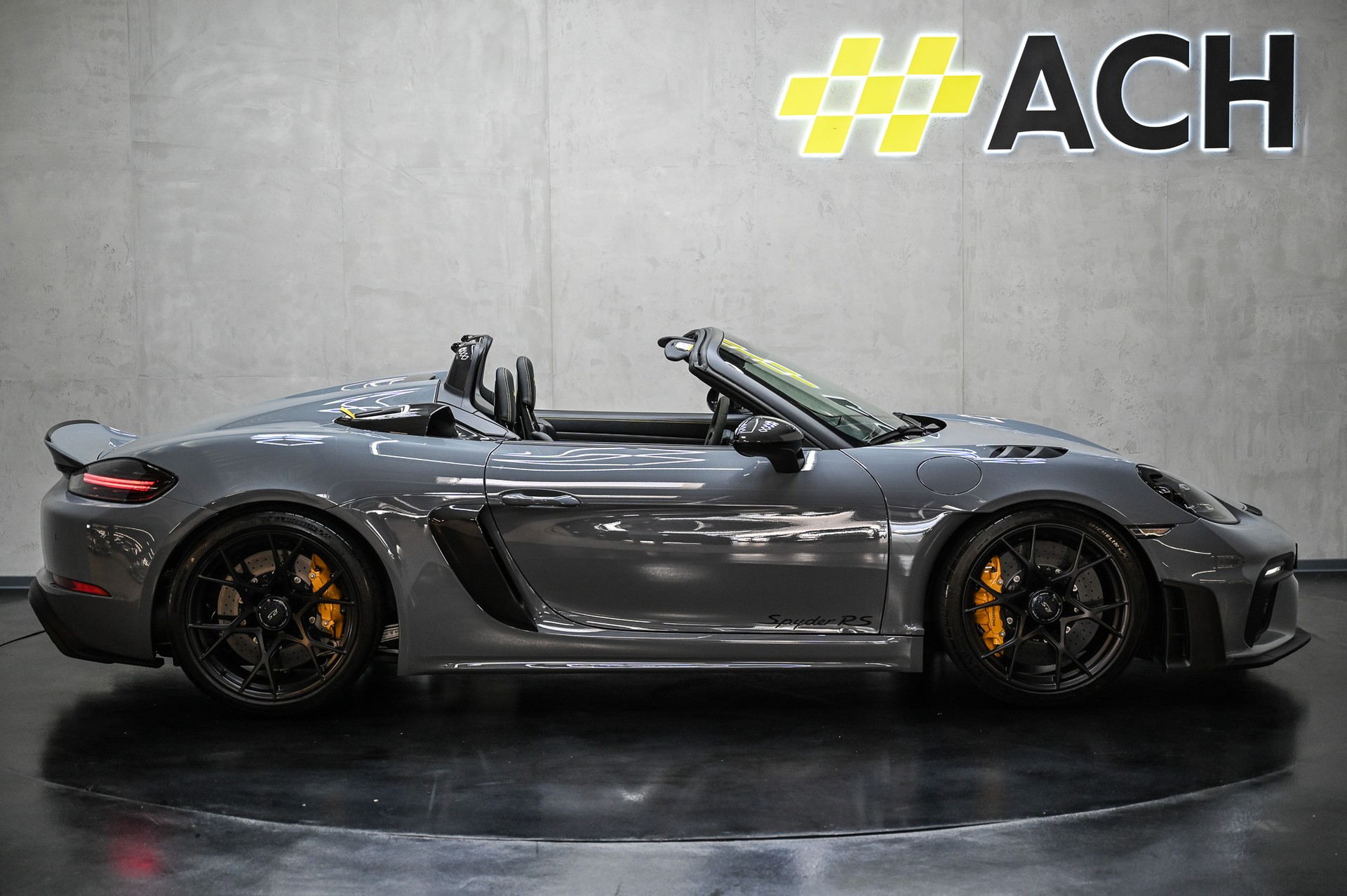 PORSCHE 718 Spyder RS PDK-image-13