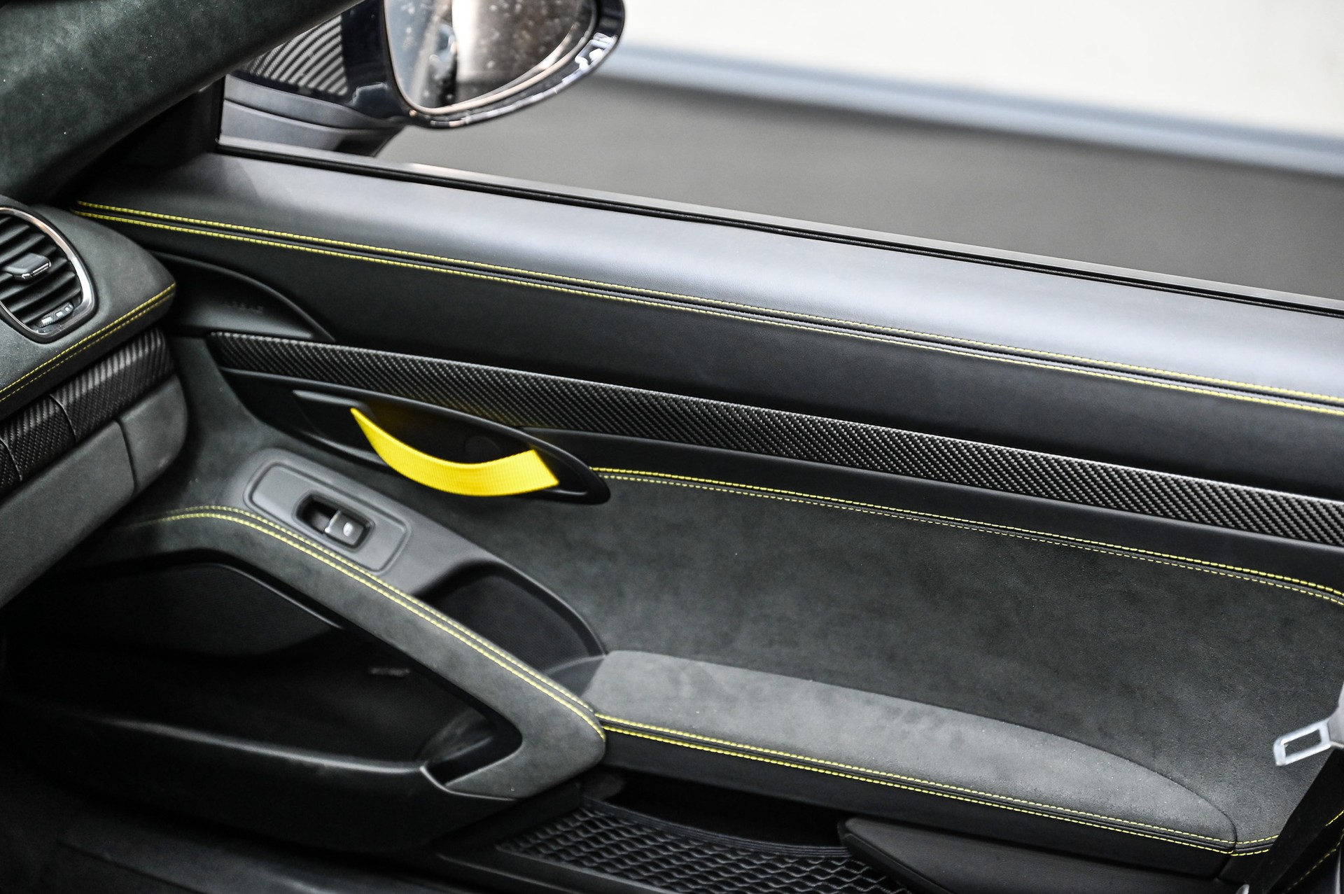 PORSCHE 718 Spyder RS PDK-image-36