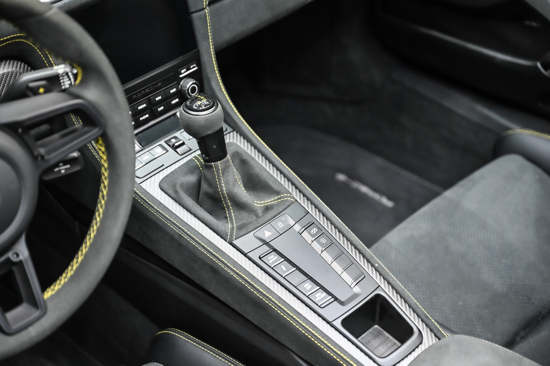 PORSCHE 718 Spyder RS PDK-image-23