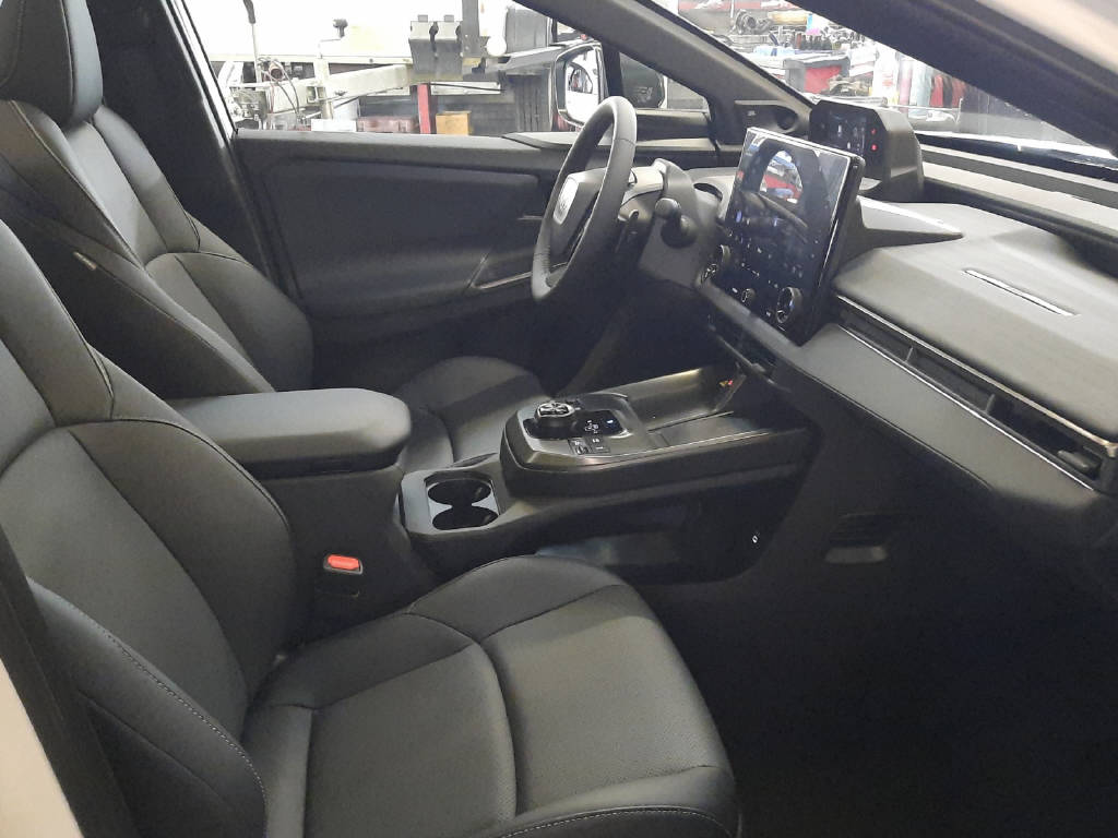 TOYOTA bZ4X Touring Premium AWD-image-6