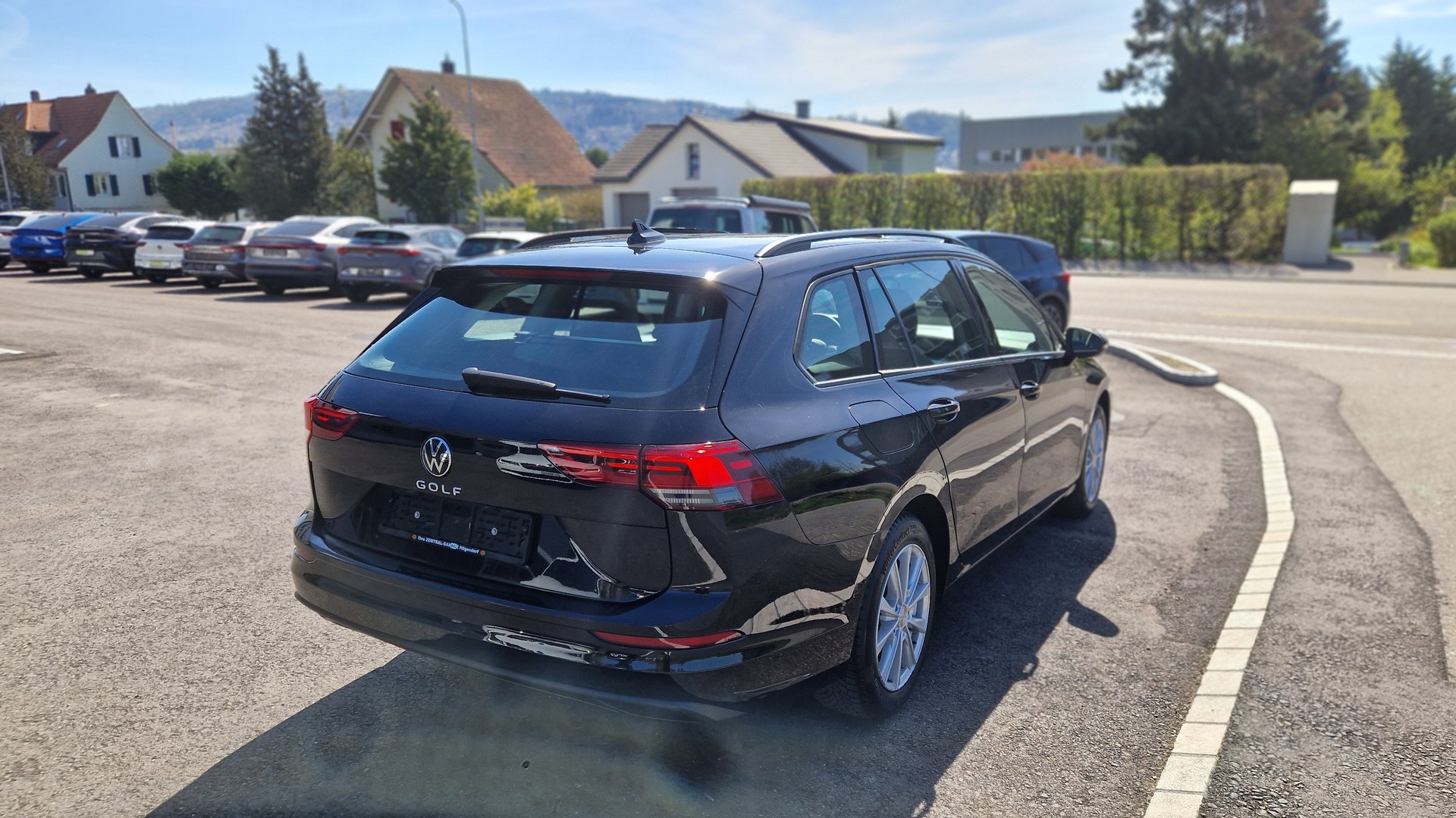VW Golf Variant 1.0 TSI Value-image-3