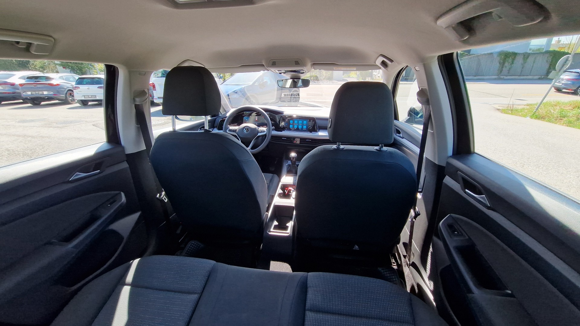 VW Golf Variant 1.0 TSI Value-image-12