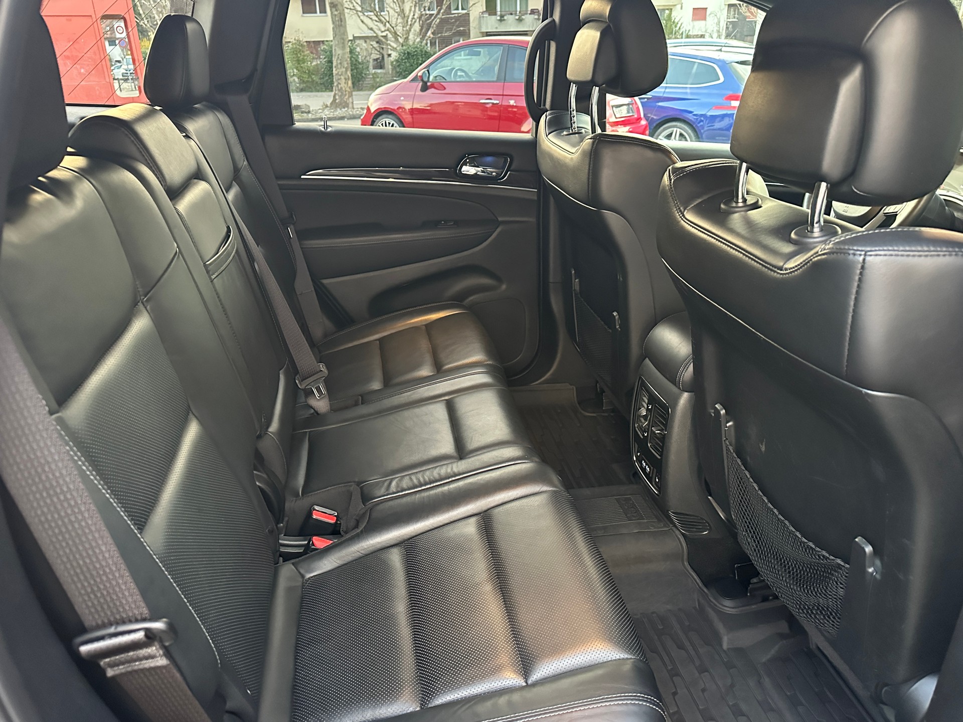 JEEP Grand Cherokee 3.0 CRD Overland Automatic-image-15