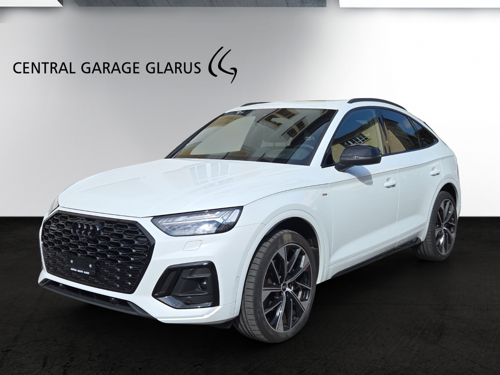 AUDI Q5 Sportback 40 TDI Blackedition quattro S-tronic-image-0
