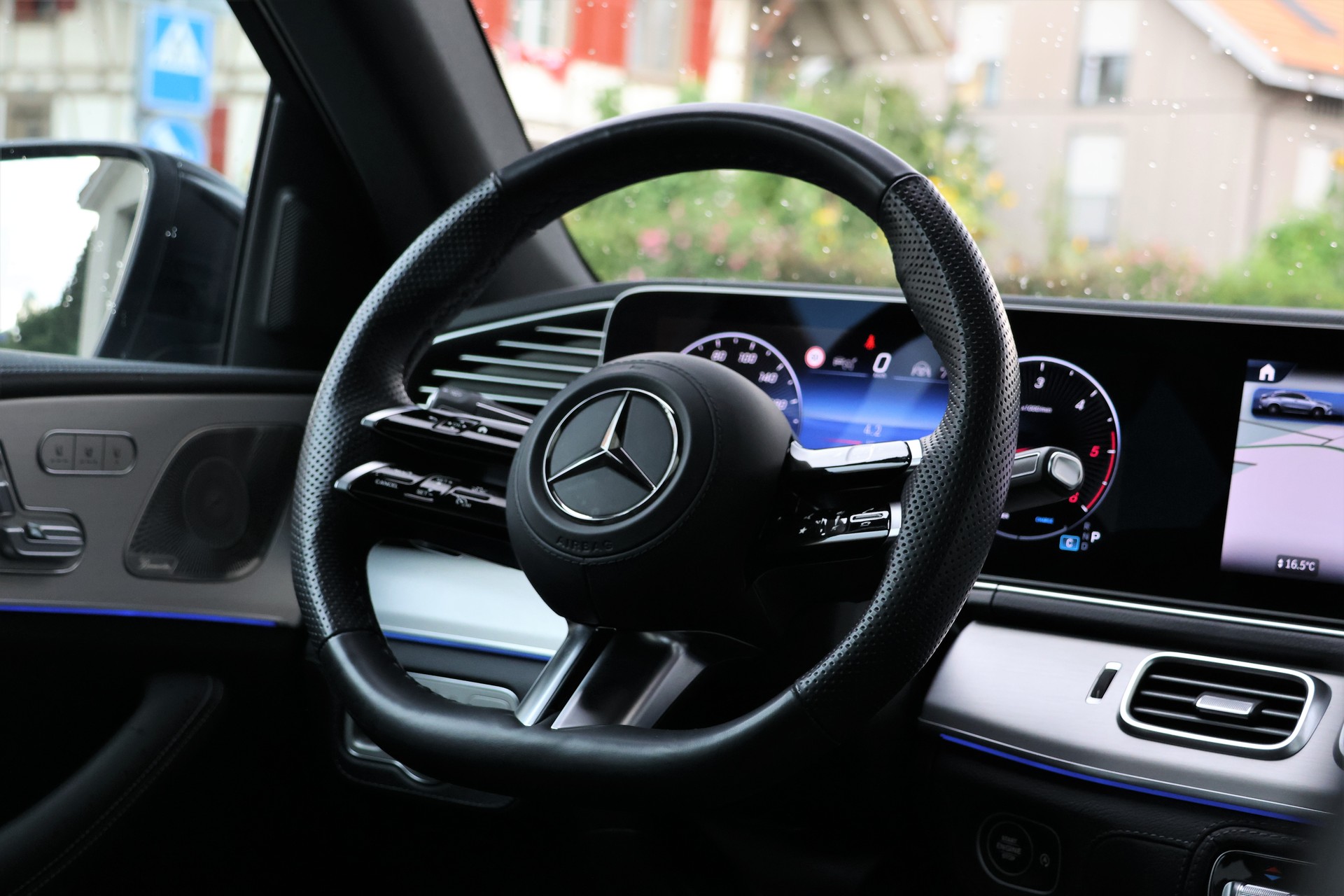 MERCEDES-BENZ GLE Coupé 450 d 4Matic+ 9G-Tronic AMG-Line (CH) *Facelift*-image-15