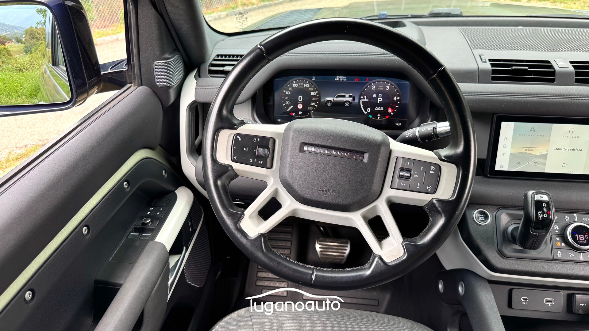 LAND ROVER Defender 90 3.0D I6 250 First Edition AT8-image-11