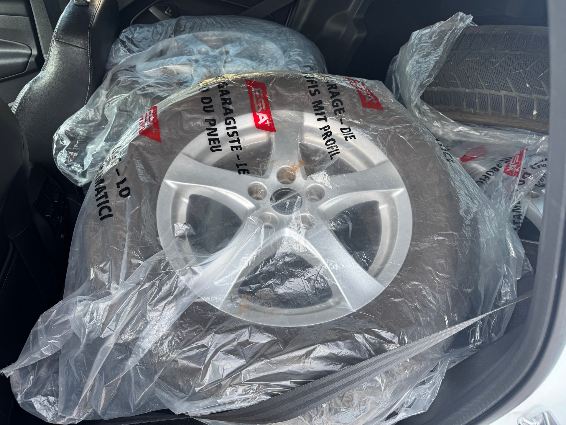 FORD Kuga 2.0 TDCi Titanium 4WD PowerShift-image-8