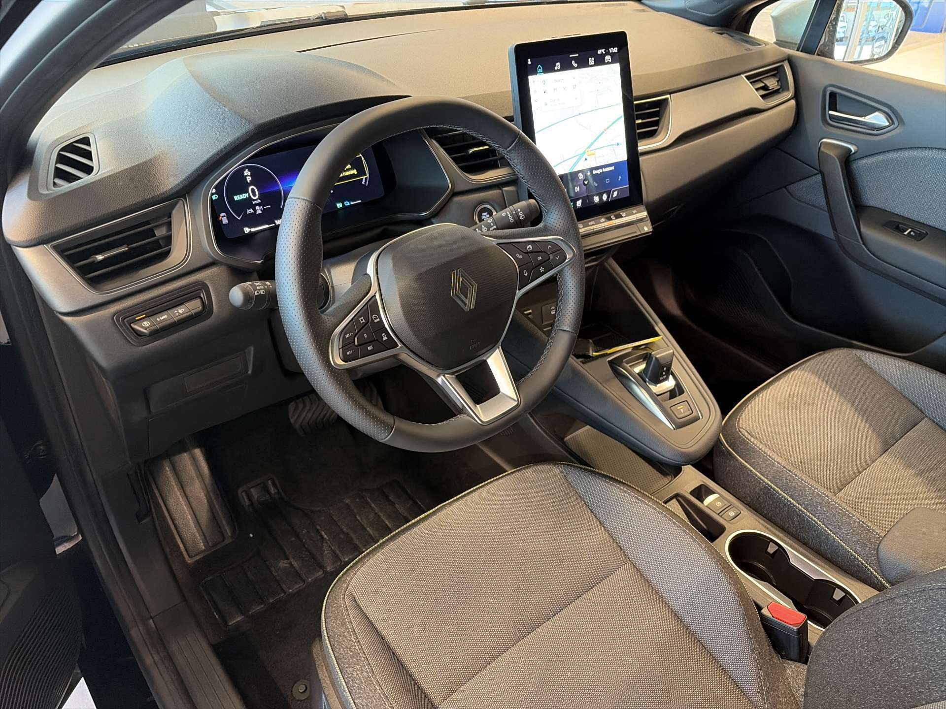 RENAULT Captur 1.8 E-Tech 160 Techno DHT-Automat-image-5