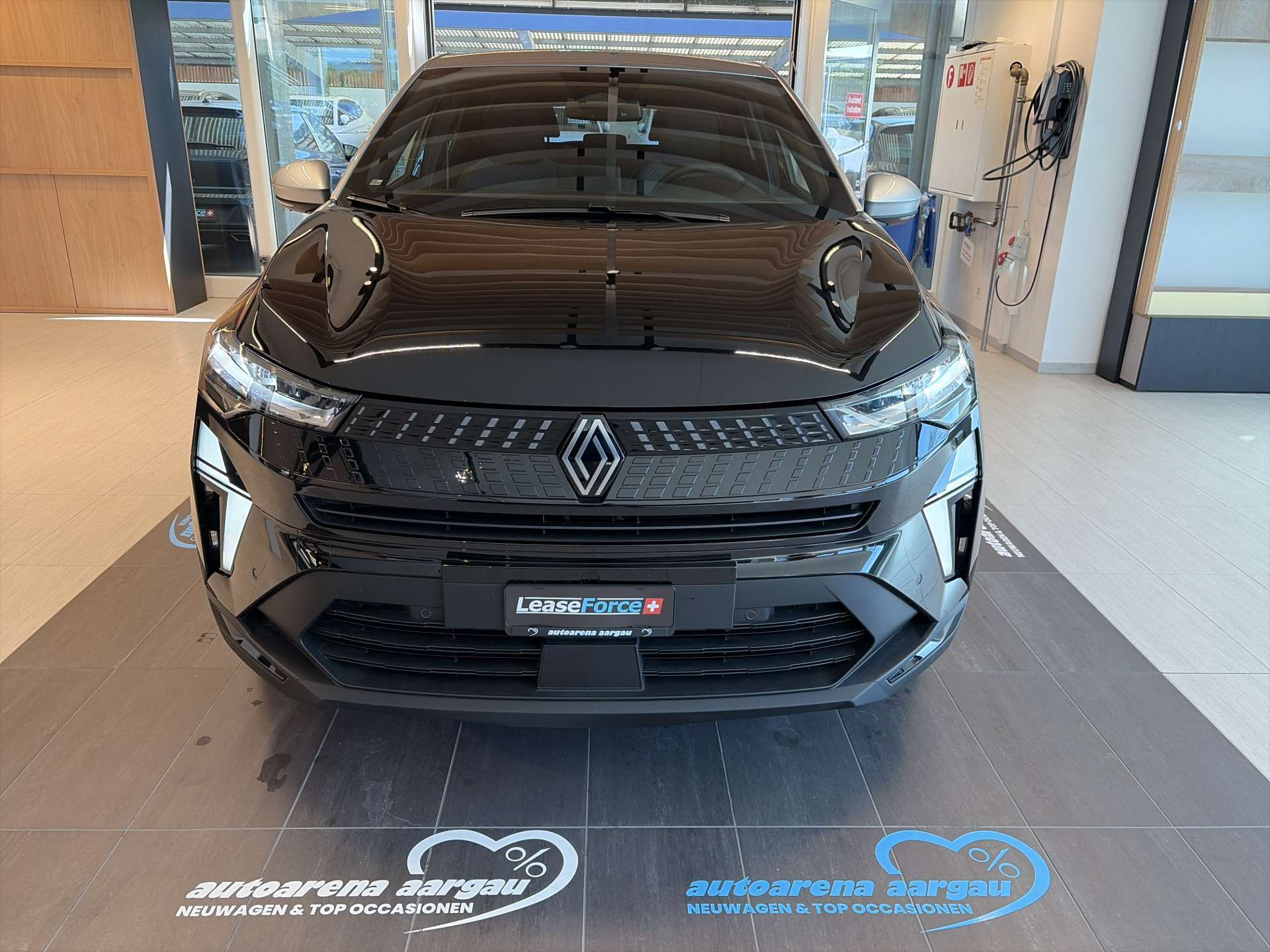 RENAULT Captur 1.8 E-Tech 160 Techno DHT-Automat-image-10