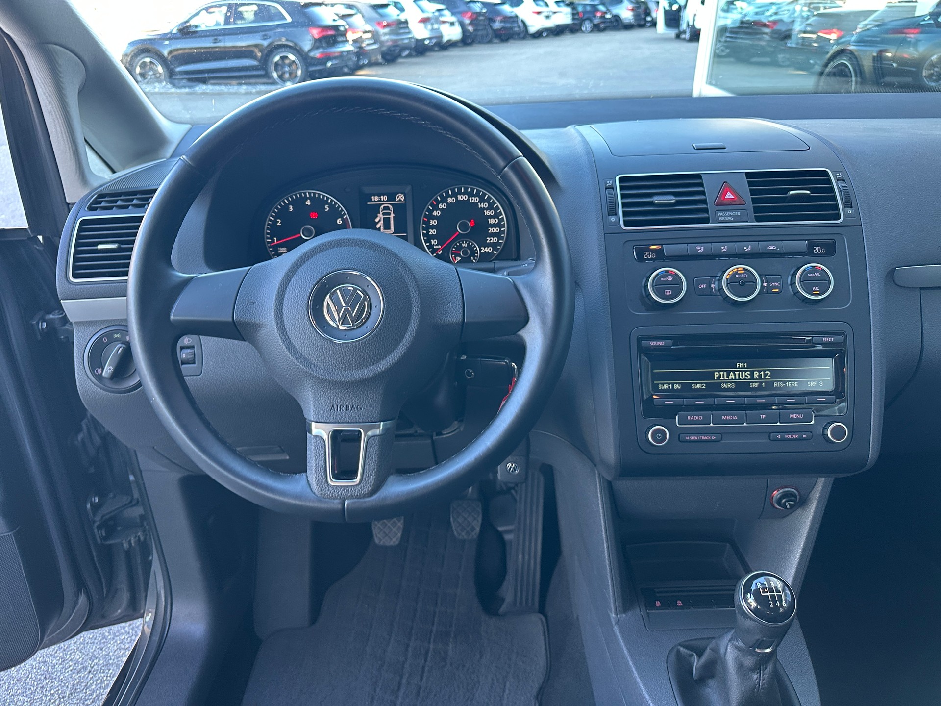 VW Touran 1.2 TSI BlueMotion Technology Trendline-image-10