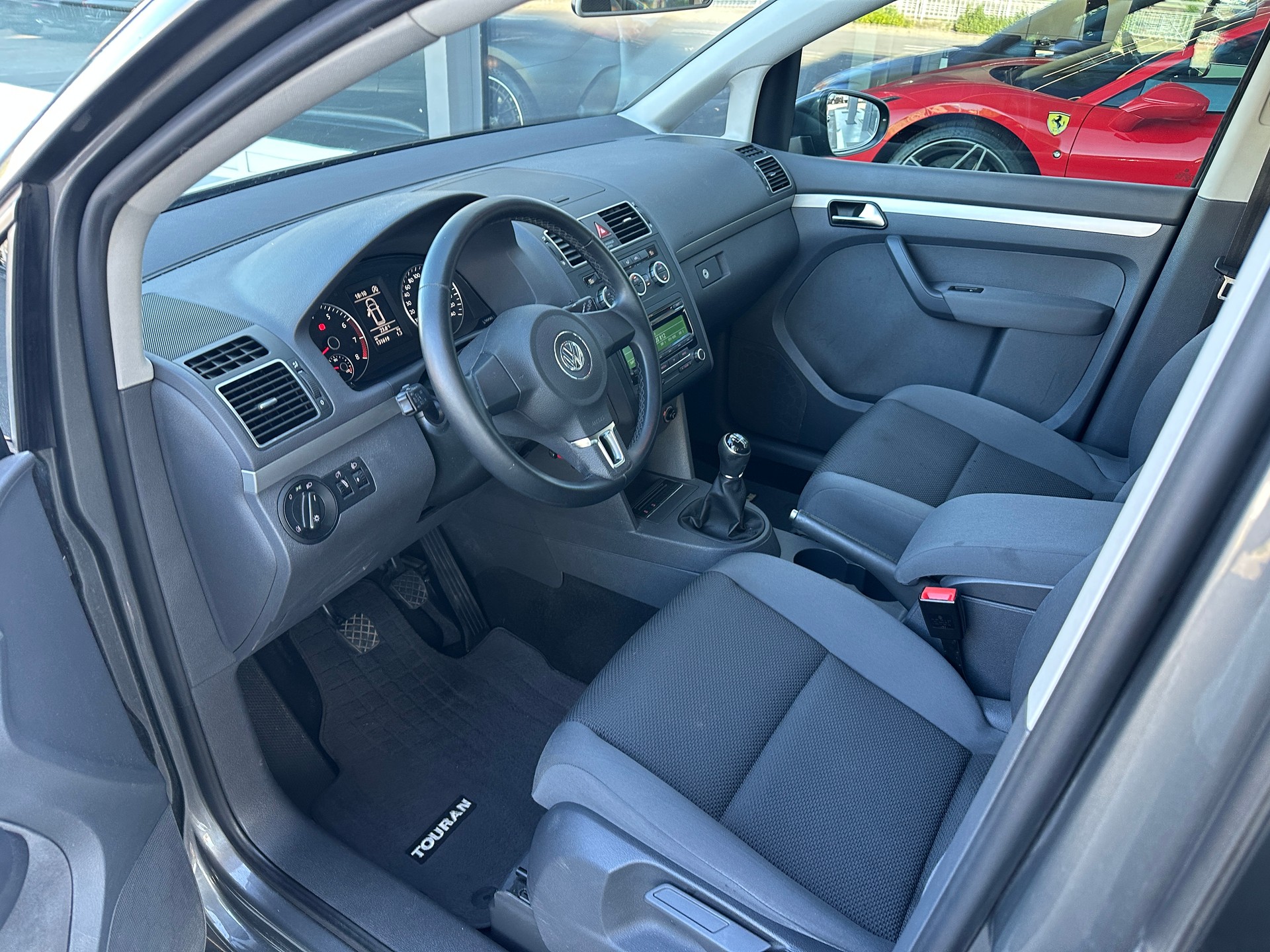 VW Touran 1.2 TSI BlueMotion Technology Trendline-showroom-element-3