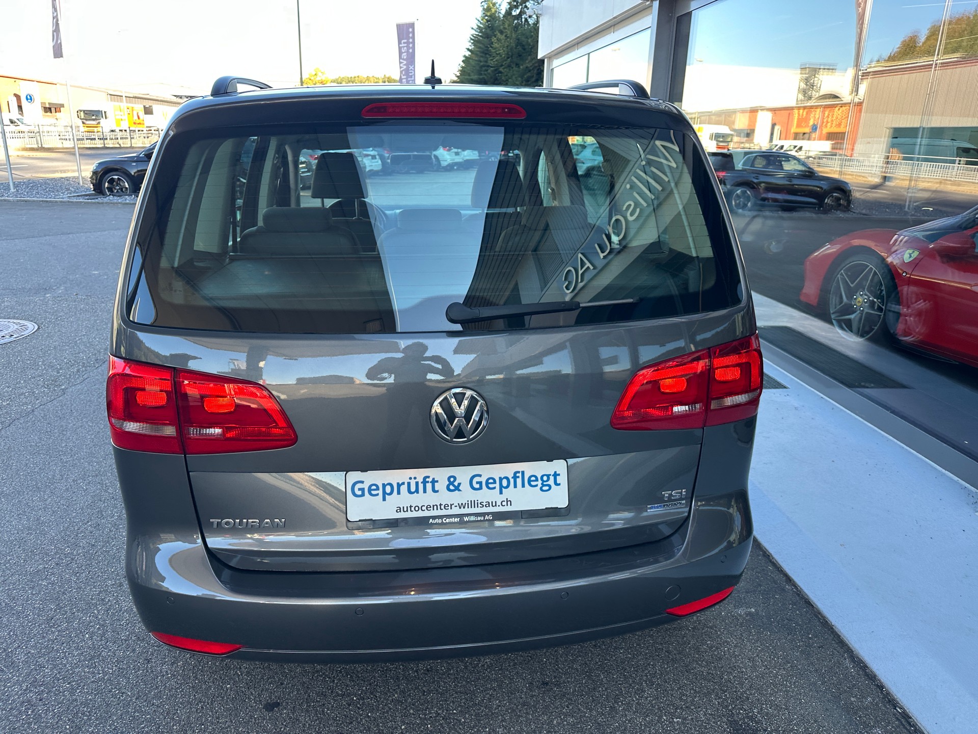 VW Touran 1.2 TSI BlueMotion Technology Trendline-image-13