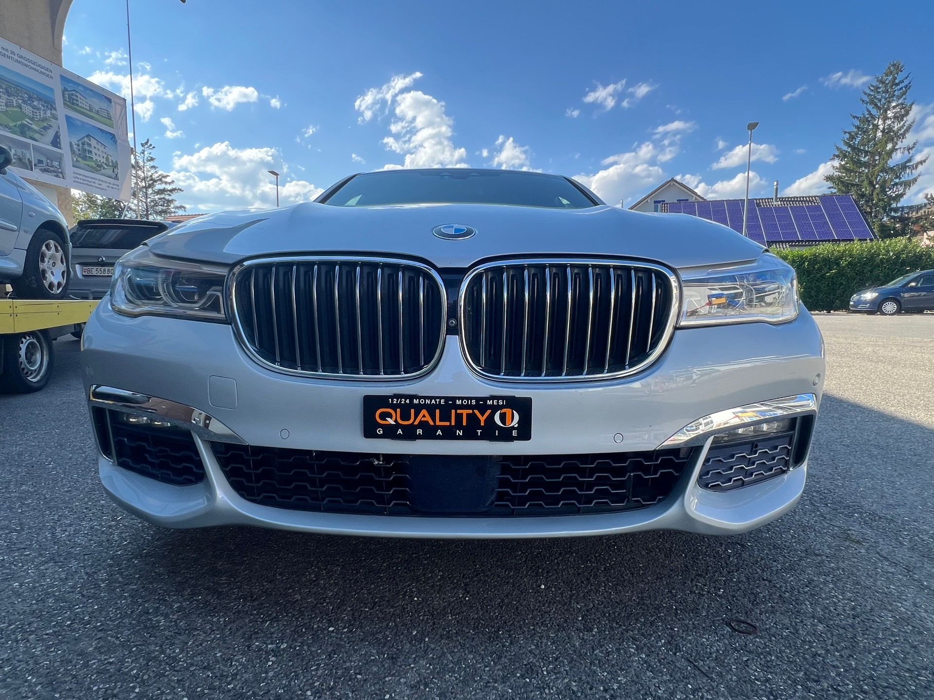 BMW 750i xDrive Steptronic-image-1
