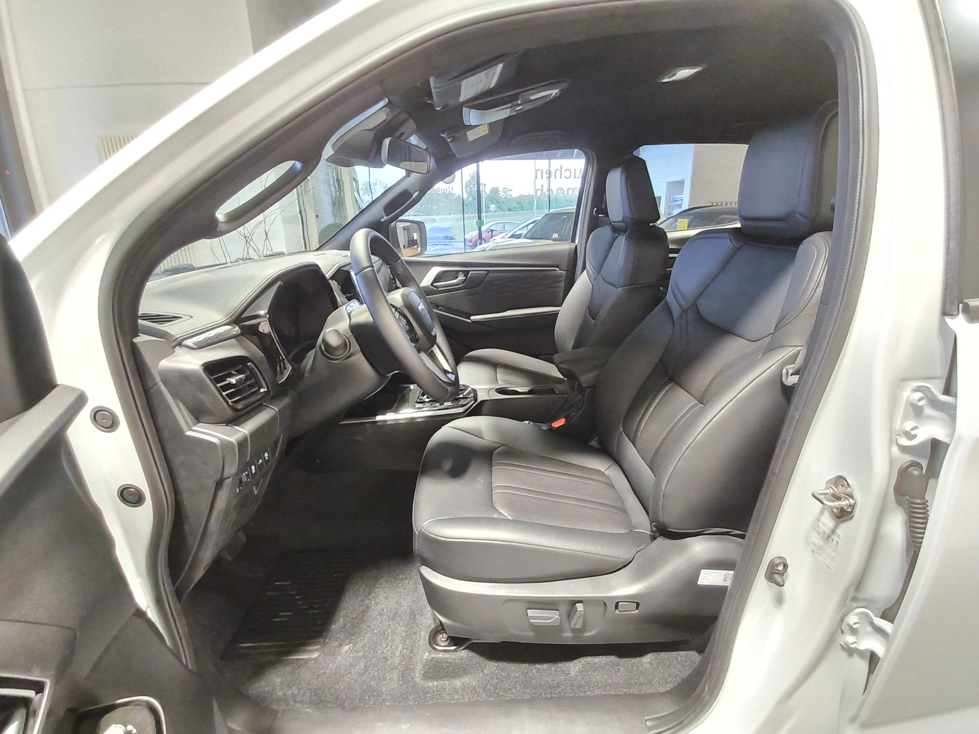 ISUZU Isuzu D-Max Crew Prestige 2.2-image-15
