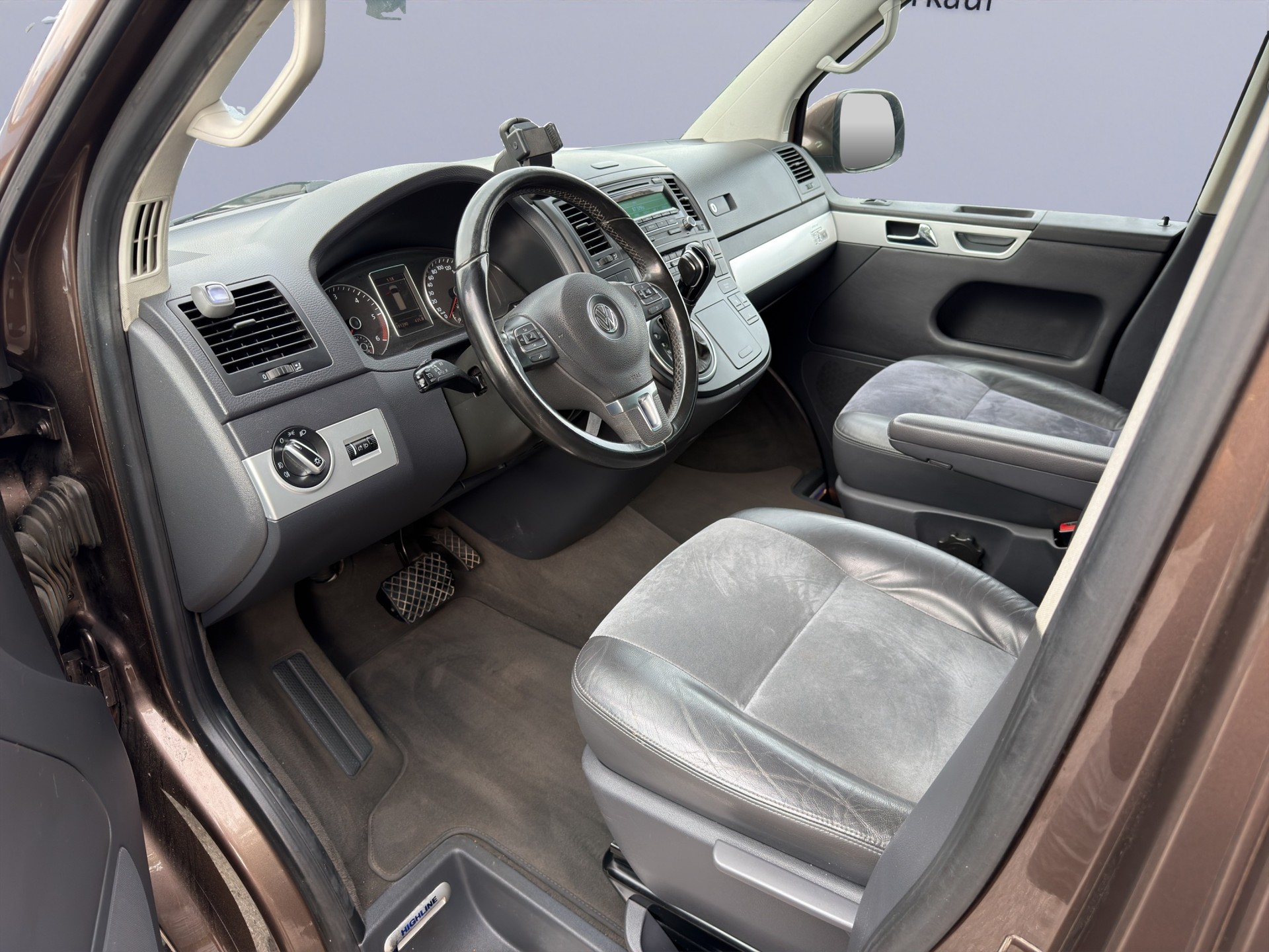 VW T5 Multivan 2.0 Bi-TDI CR Highline 4Motion DSG-image-9