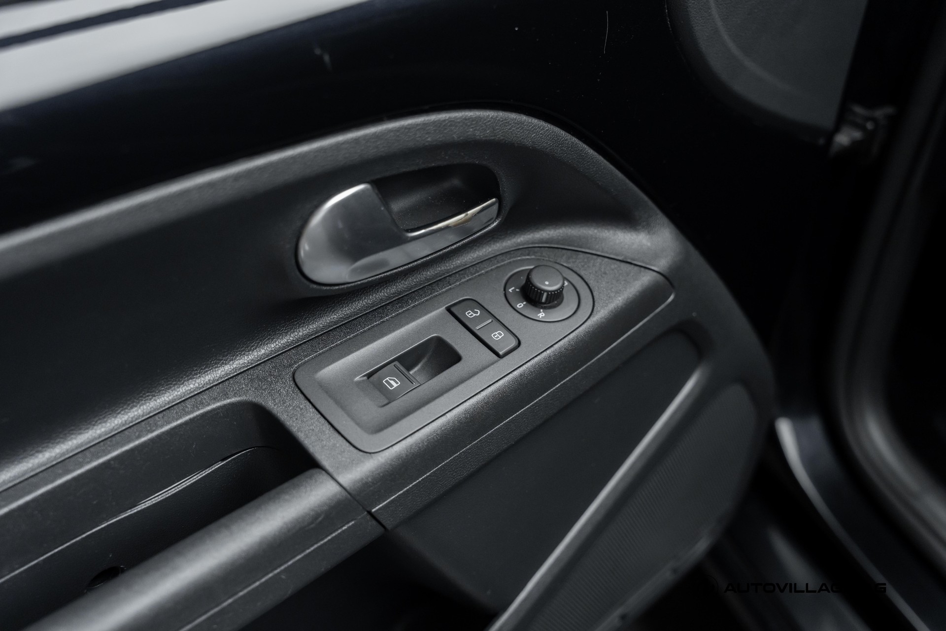 VW Up 1.0 high up-image-21